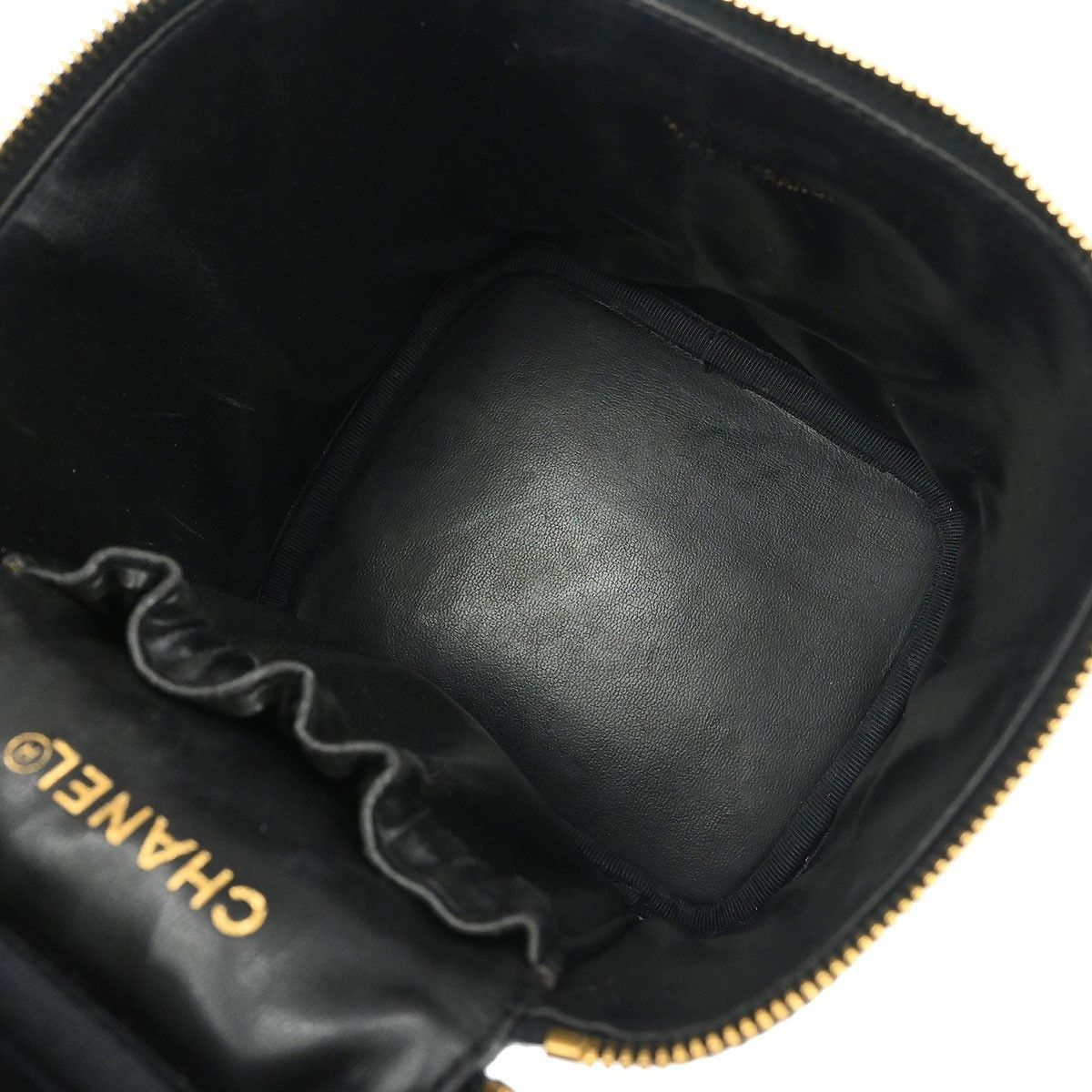 Chanel Chanel Vintage Timeless Cosmetic Case Caviar Size ONE SIZE - 3 Thumbnail