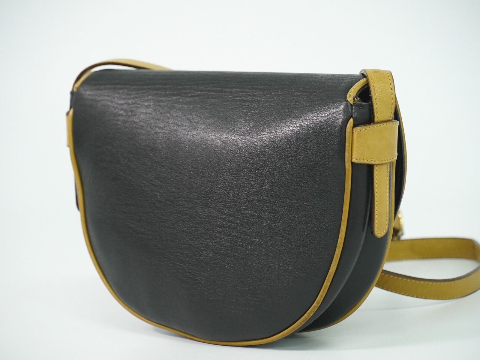Celine Celine Vintage Shoulder Bag Leather Size ONE SIZE - 2 Thumbnail