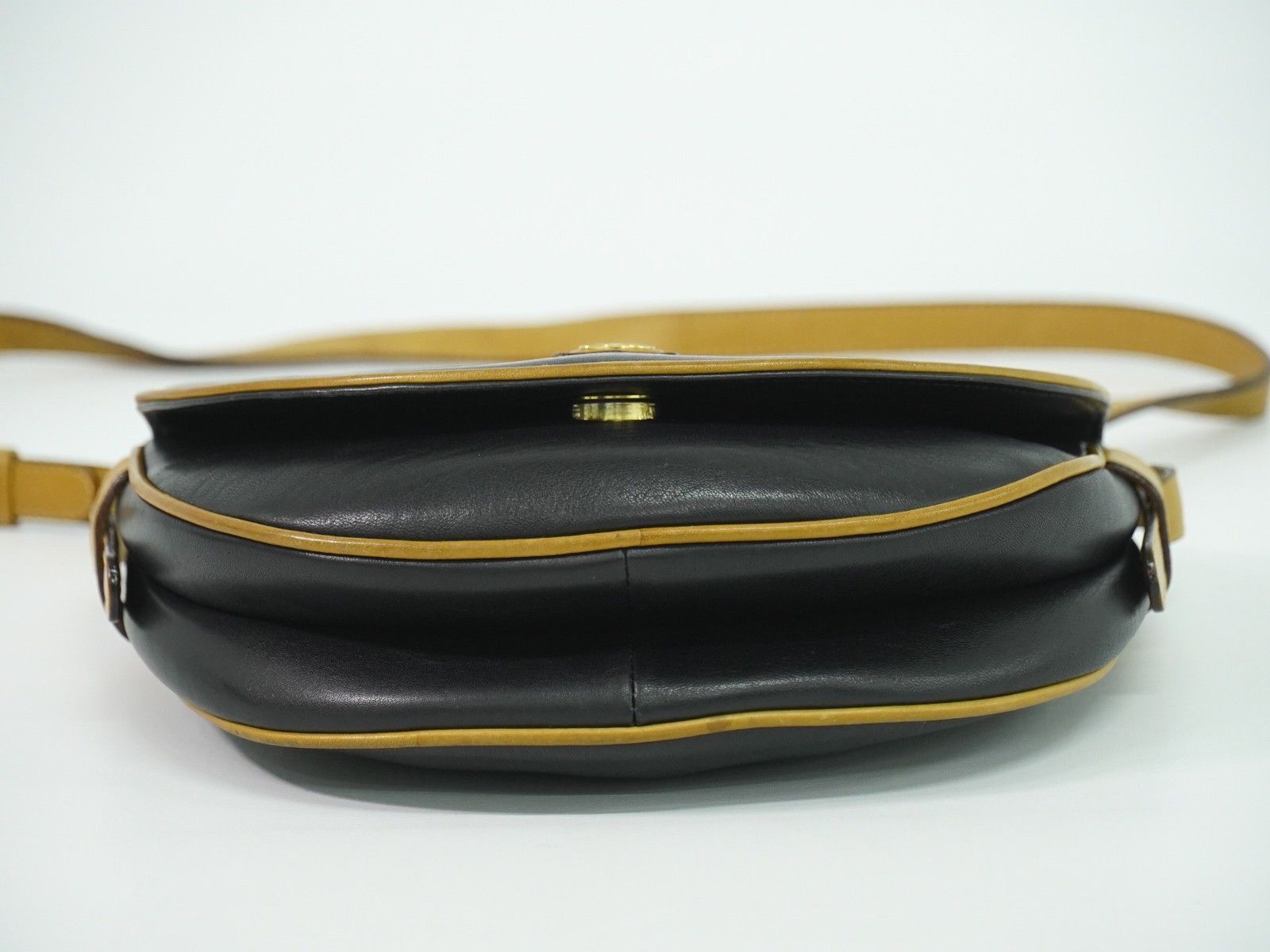 Celine Celine Vintage Shoulder Bag Leather Size ONE SIZE - 12 Thumbnail