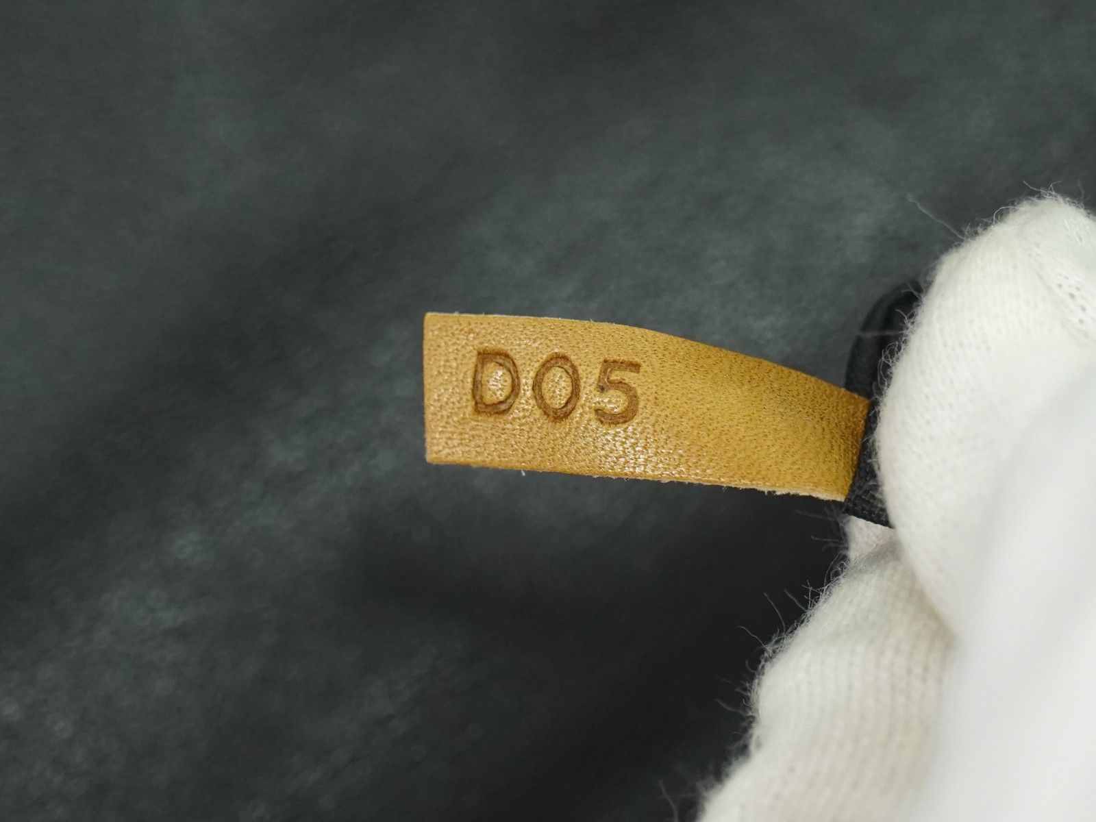 Celine Celine Vintage Shoulder Bag Leather Size ONE SIZE - 5 Thumbnail