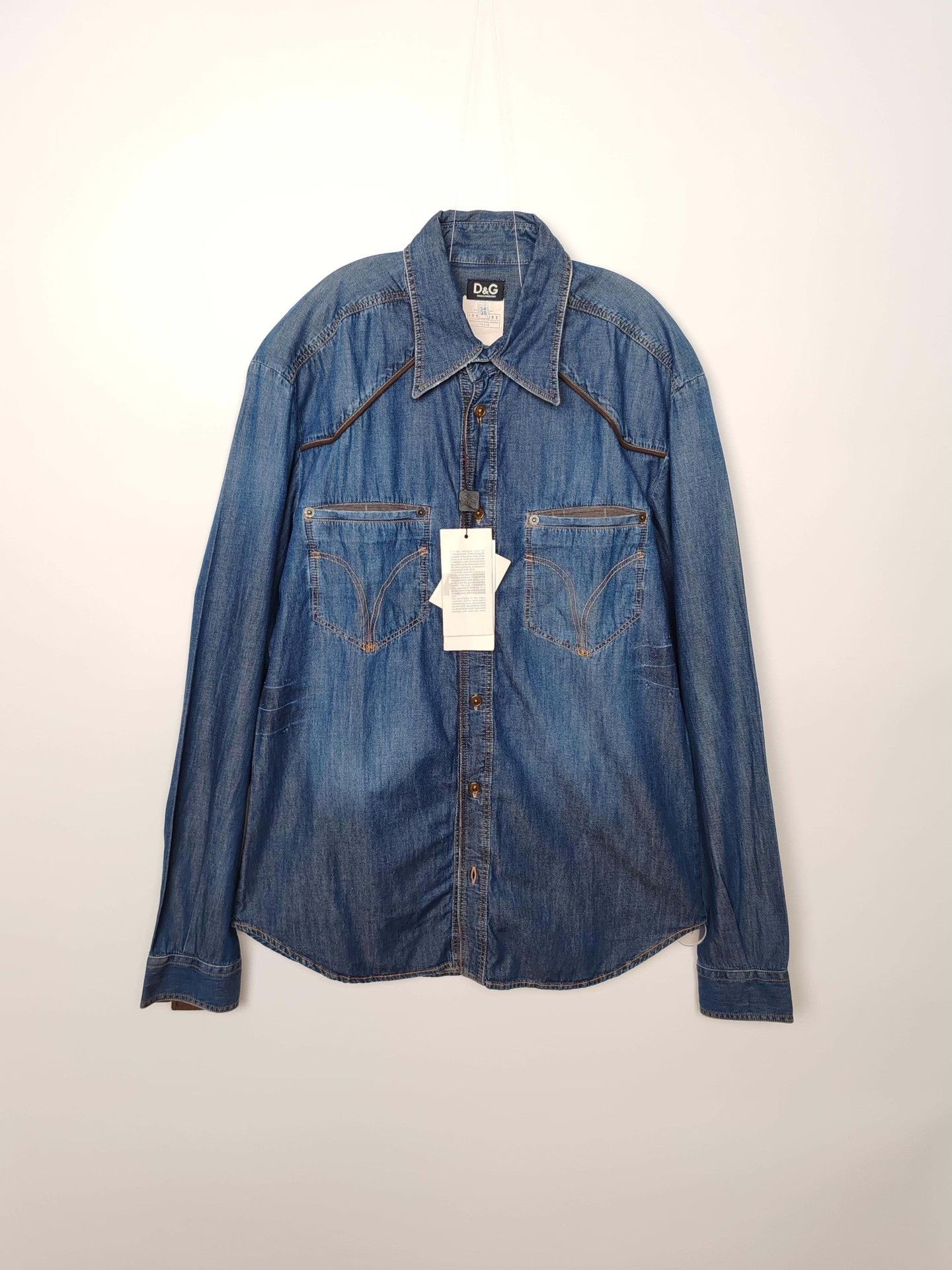 Dolce & Gabbana D&G Logo Patch Denim Shirt Size M Size US M / EU 48-50 / 2 - 2 Thumbnail