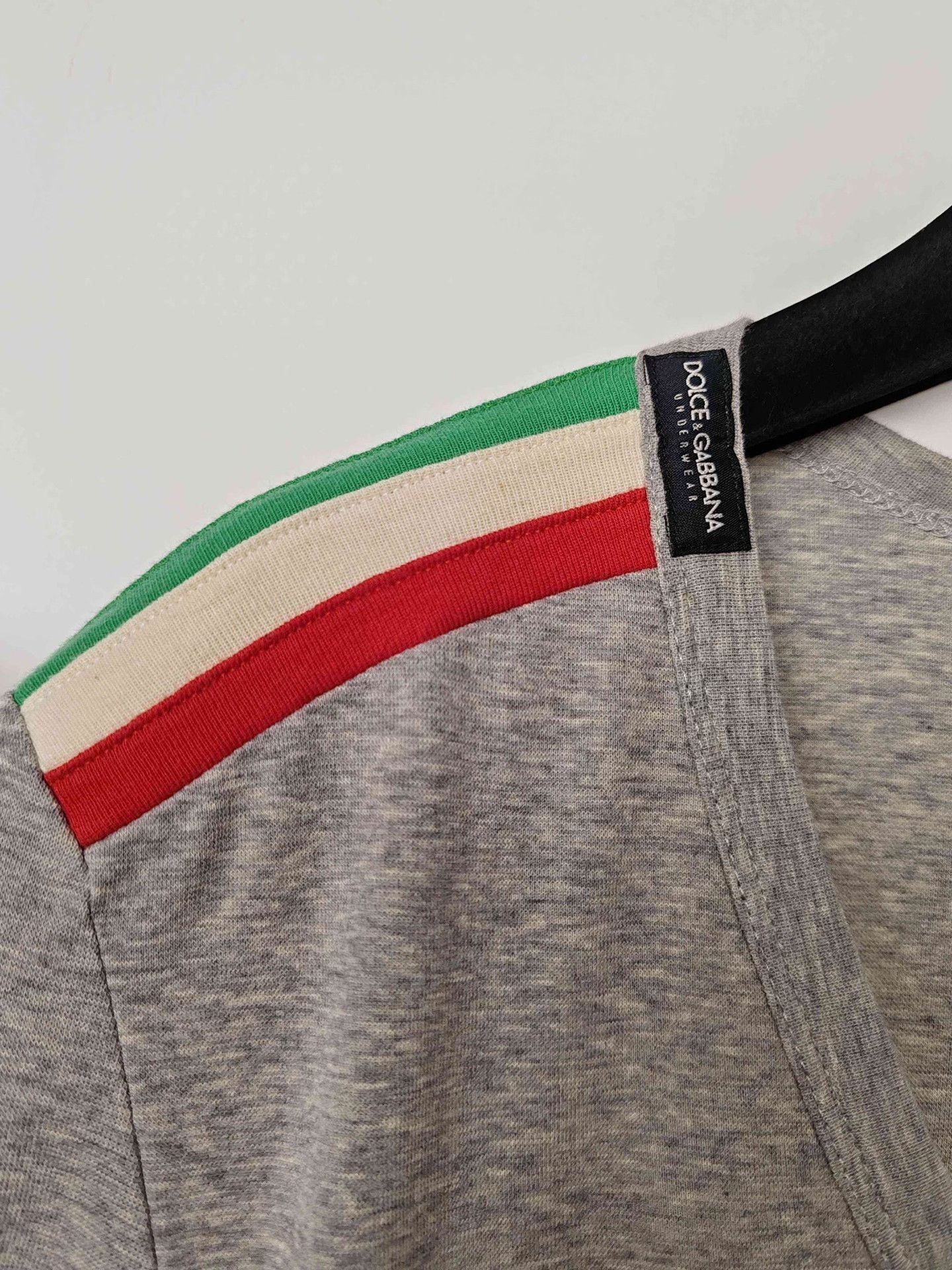 Dolce & Gabbana Dolce & Gabbana Flag Detail V-Neck T-Shirt Size XS Size US XS / EU 42 / 0 - 5 Thumbnail