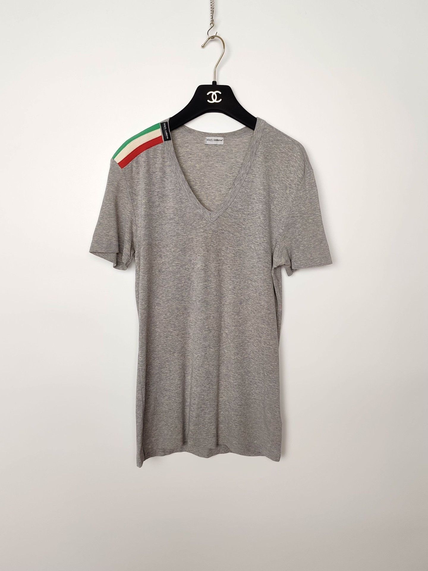 Dolce & Gabbana Dolce & Gabbana Flag Detail V-Neck T-Shirt Size XS Size US XS / EU 42 / 0 - 2 Thumbnail