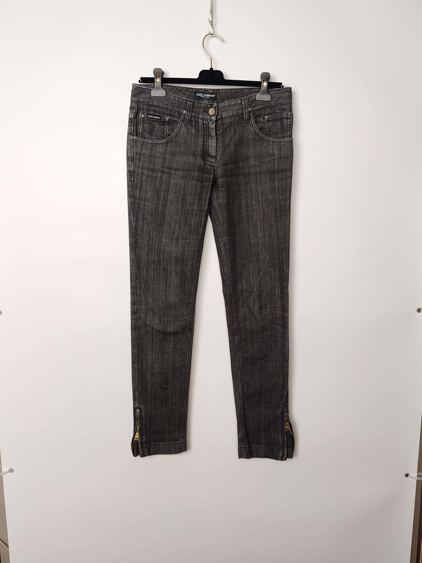 Dolce & Gabbana Dolce & Gabbana Metal Logo Plaque Jeans Size 42 Size 28" / US 6 / IT 42 - 2 Thumbnail
