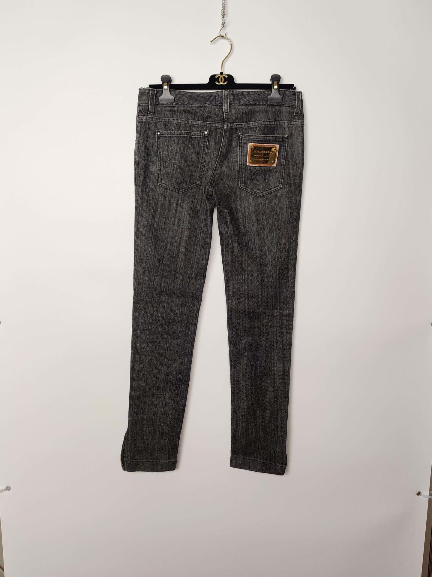 Dolce & Gabbana Dolce & Gabbana Metal Logo Plaque Jeans Size 42 Size 28" / US 6 / IT 42 - 3 Thumbnail