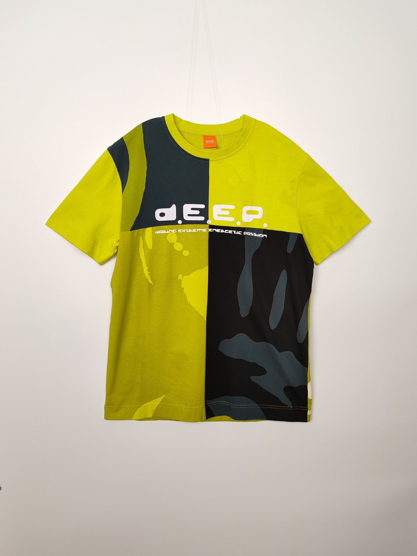Hugo Boss BOSS Graphic Print T-Shirt Size M Size US M / EU 48-50 / 2 - 2 Thumbnail