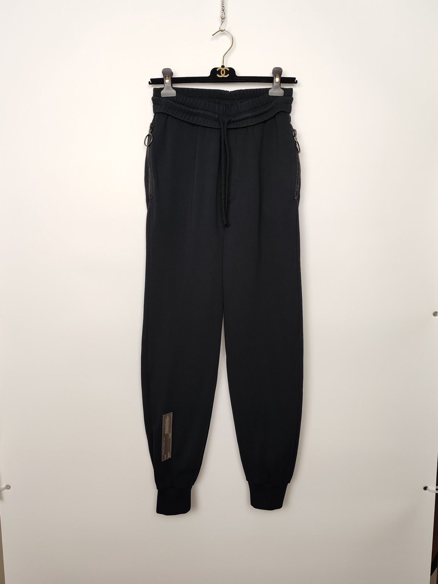 Off-White Off-White Temperature Sweatpants Size XXS Size US 26 / EU 42 - 2 Thumbnail