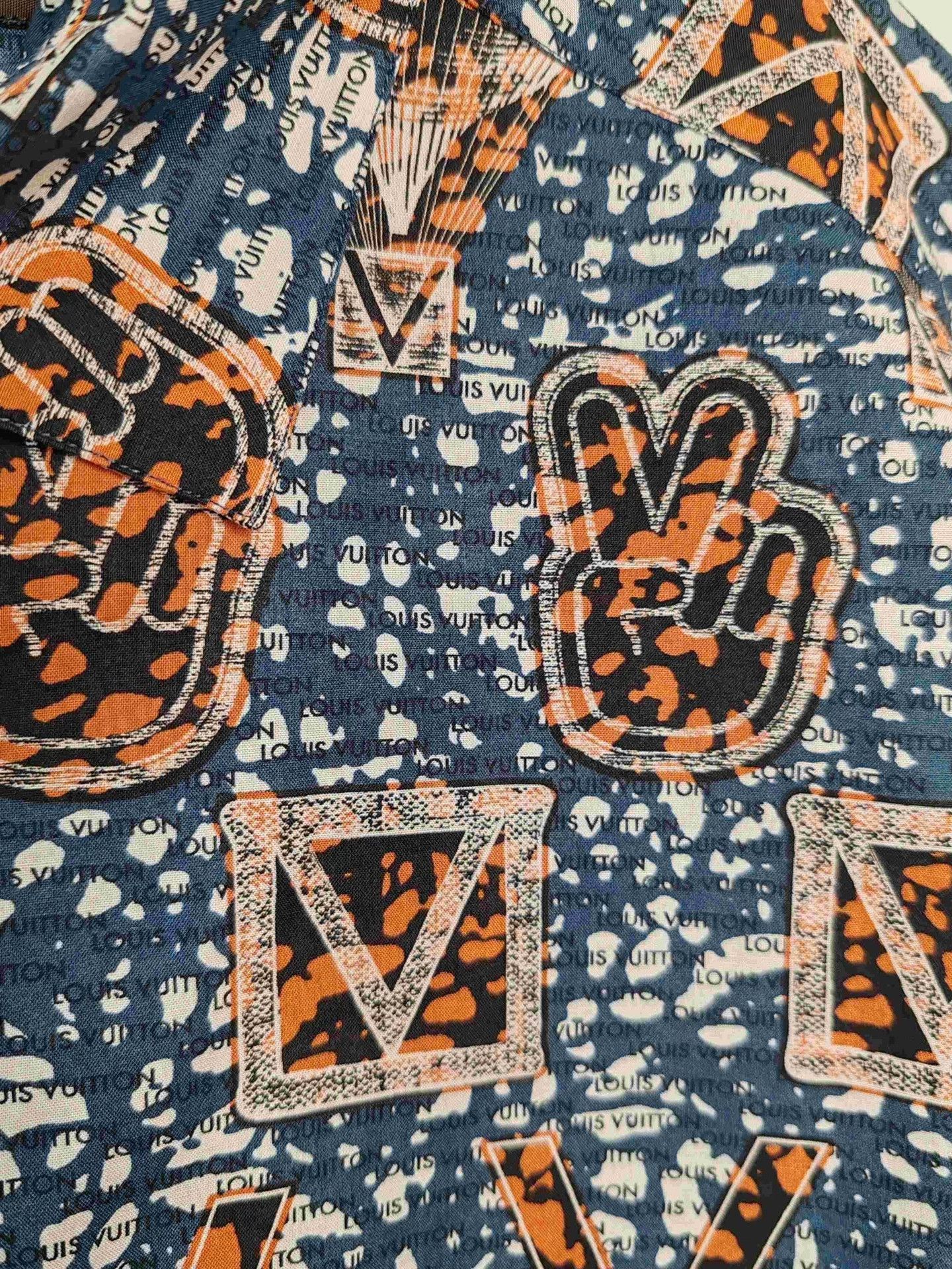 Louis Vuitton Louis Vuitton Multi-Print Button Up Shirt XL Size US XL / EU 56 / 4 - 5 Thumbnail