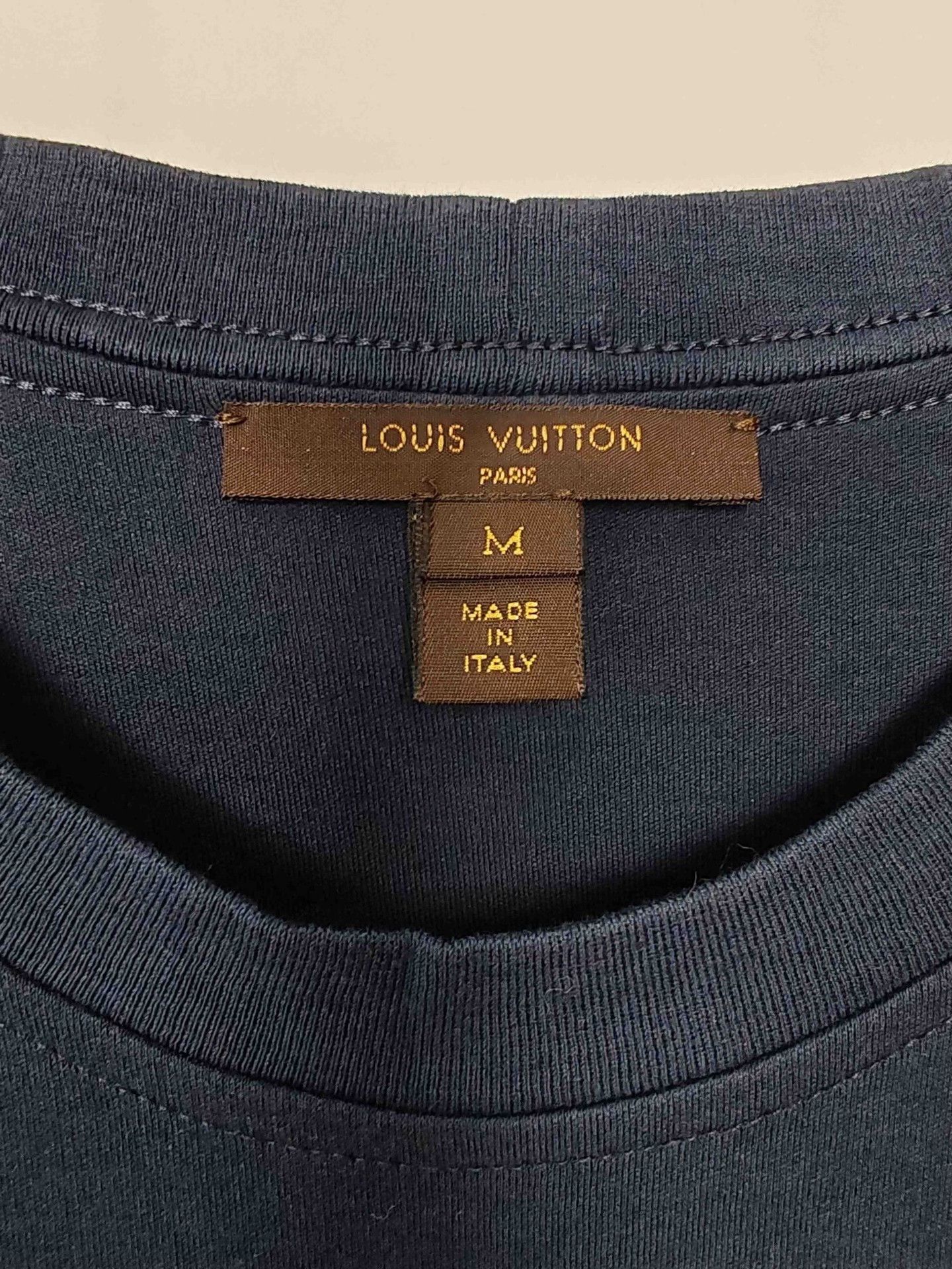 Louis Vuitton Louis Vuitton Navy Leaf Embroidered T-Shirt Size M Size M / US 6-8 / IT 42-44 - 4 Thumbnail