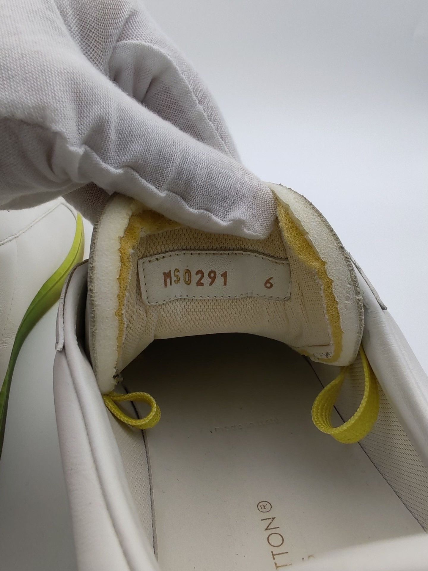 Louis Vuitton Louis Vuitton Monogram Flower Low-Top Sneakers Size 7 Size US 7 / EU 40 - 7 Thumbnail