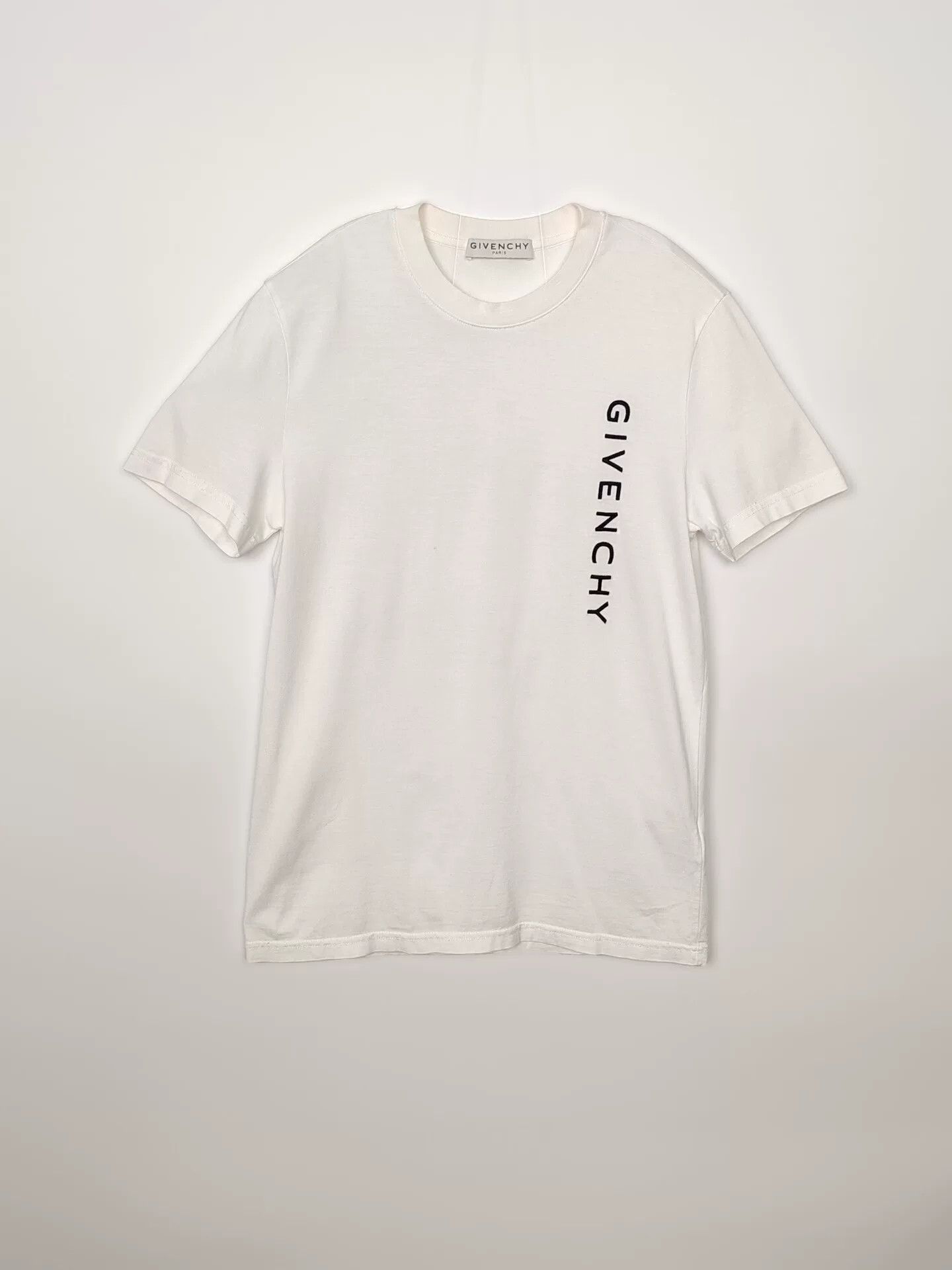 Givenchy Givenchy Vertical Logo T-Shirt Size XS Size US XS / EU 42 / 0 - 2 Thumbnail