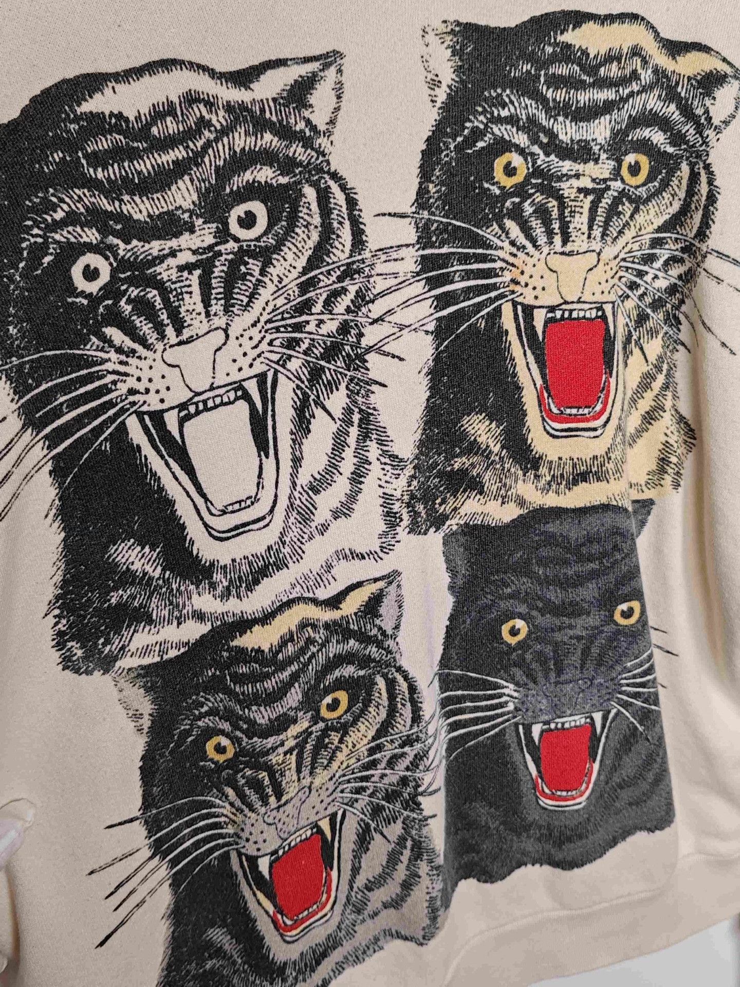 Gucci Gucci Tiger Print Sweatshirt Size S Size US S / EU 44-46 / 1 - 6 Thumbnail