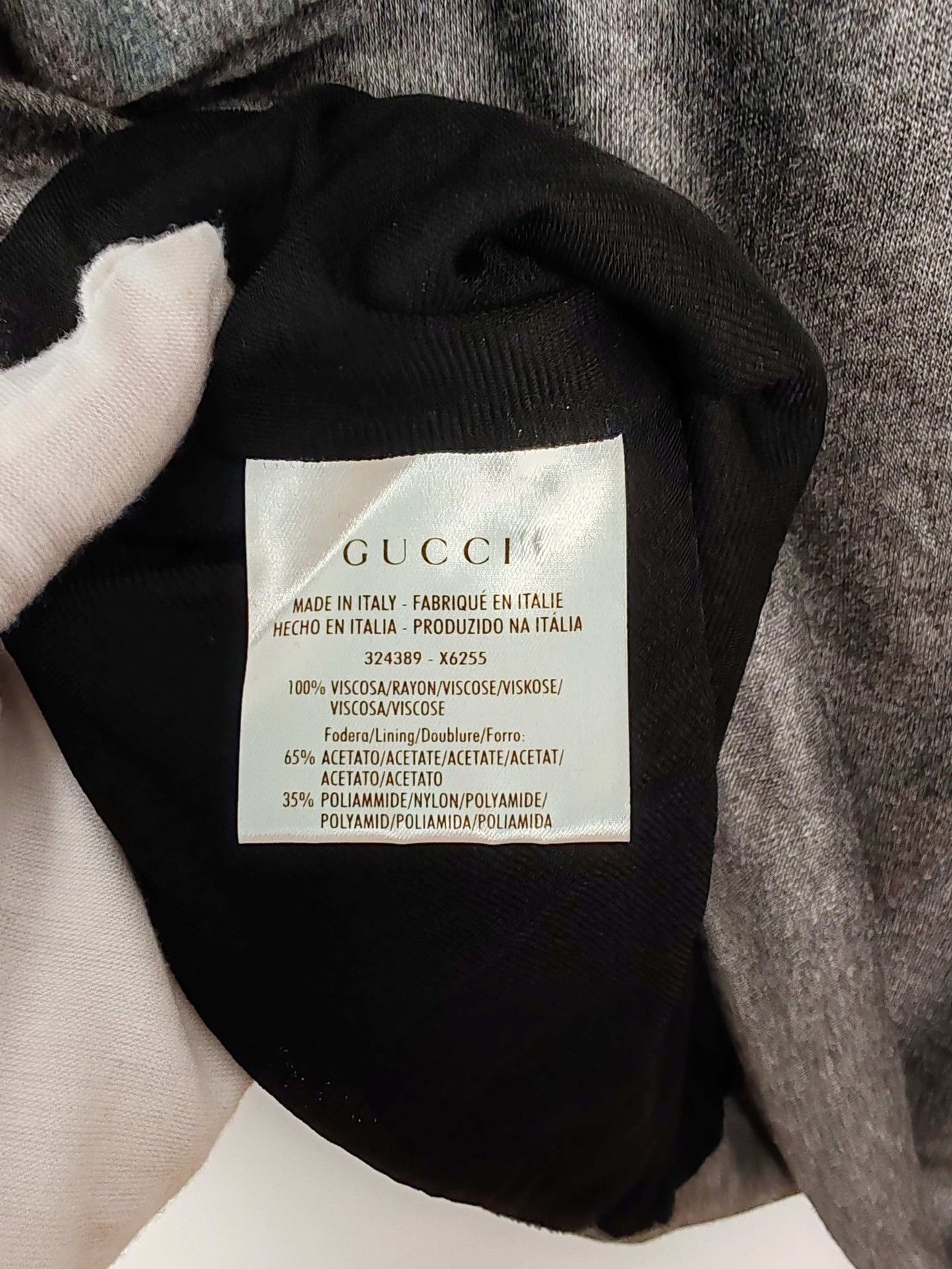 Gucci Gucci Metal Logo Short Sleeve Top Size M Size M / US 6-8 / IT 42-44 - 8 Thumbnail