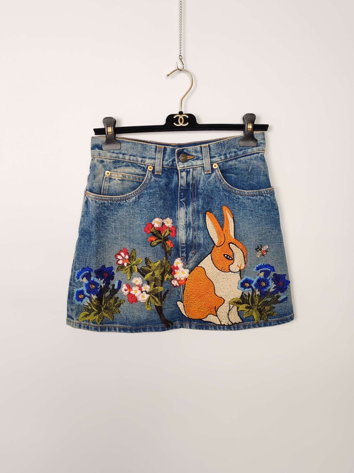Gucci Gucci Rabbit Embroidered Denim Mini Skirt Size 40 Size 27" / US 4 / IT 40 - 2 Thumbnail