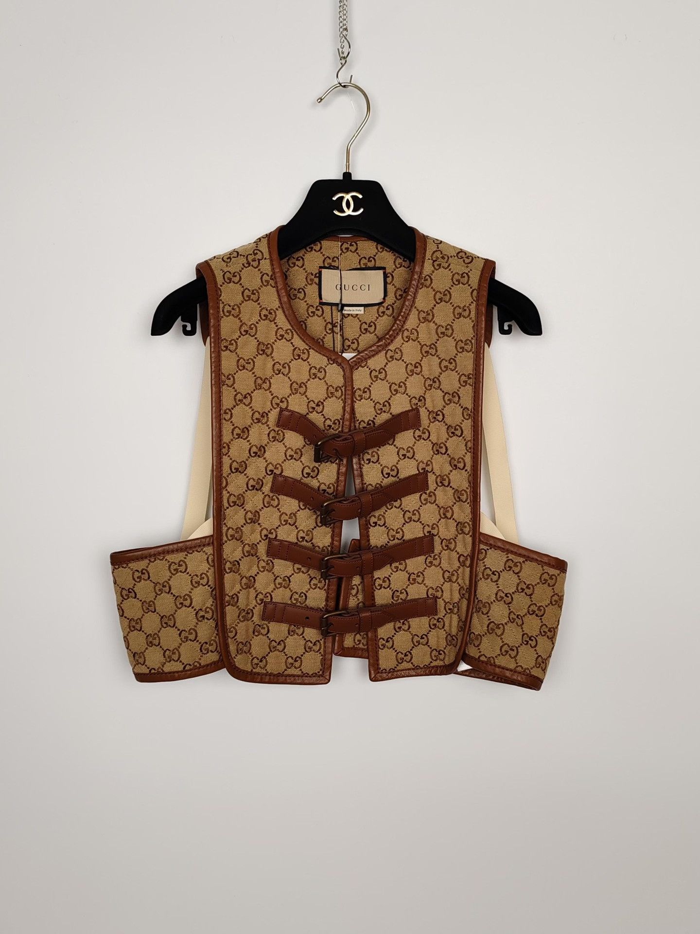 Gucci Gucci GG Supreme Leather Strap Vest Size M Size US M / EU 48-50 / 2 - 2 Thumbnail