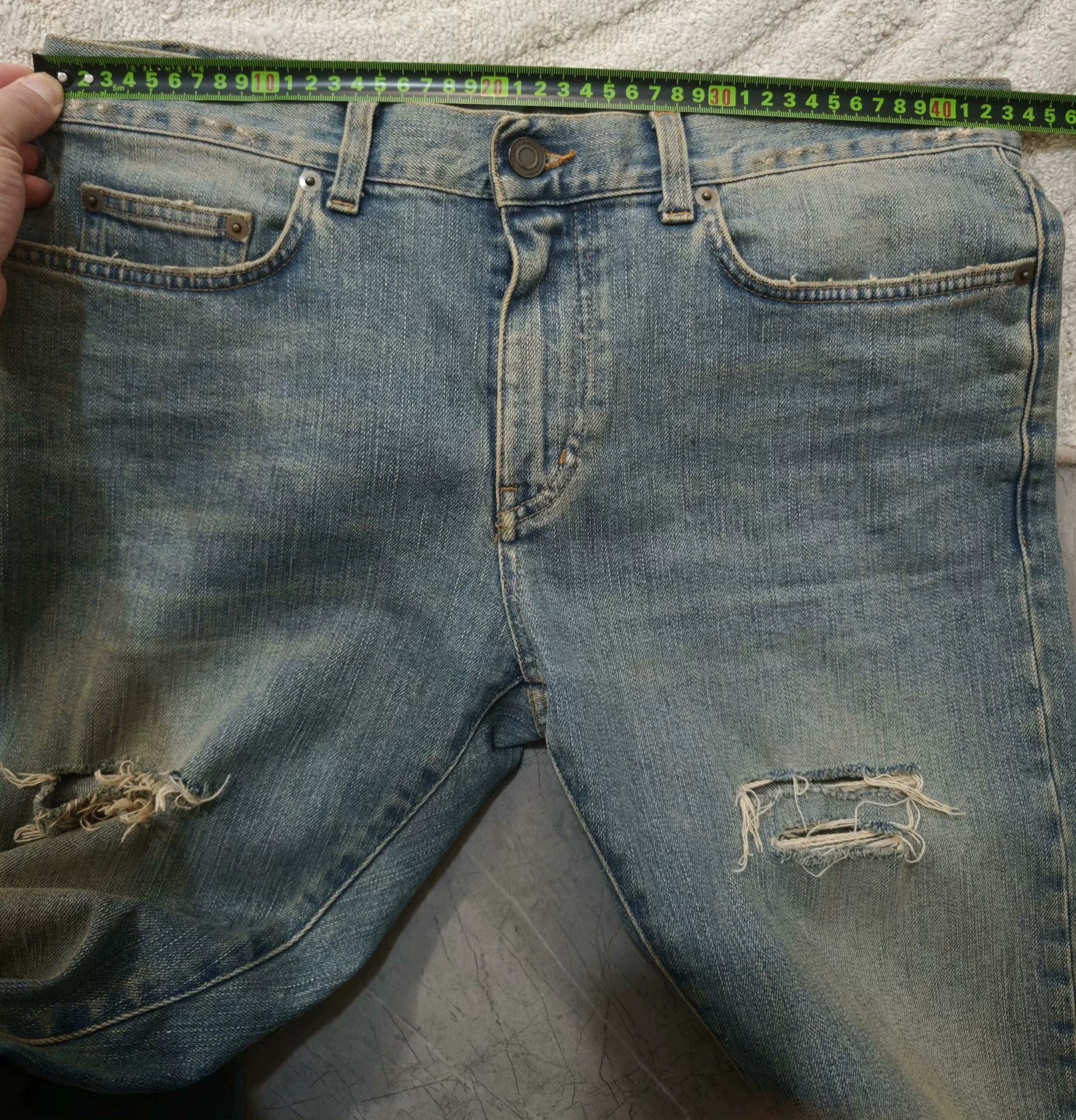 Saint Laurent Paris Saint Laurent D02 Distressed Denim Jeans Size 32 Size US 32 / EU 48 - 6 Thumbnail