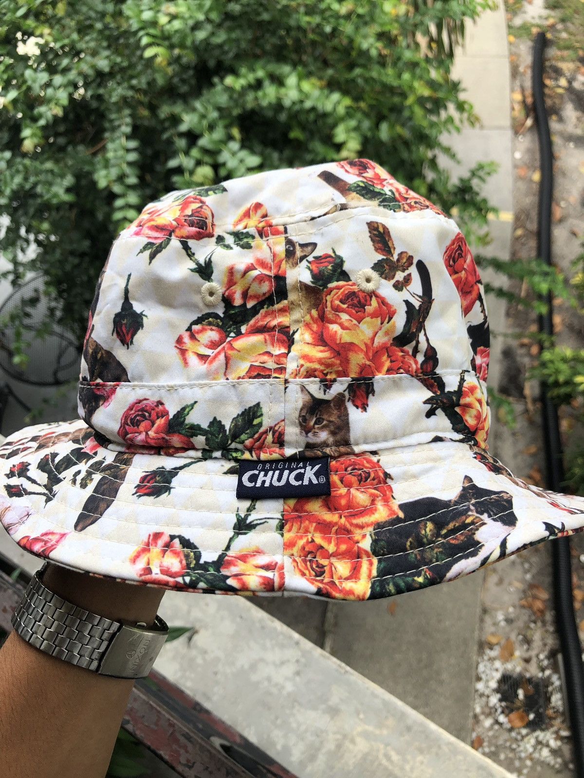 Original chuck hot sale bucket hat