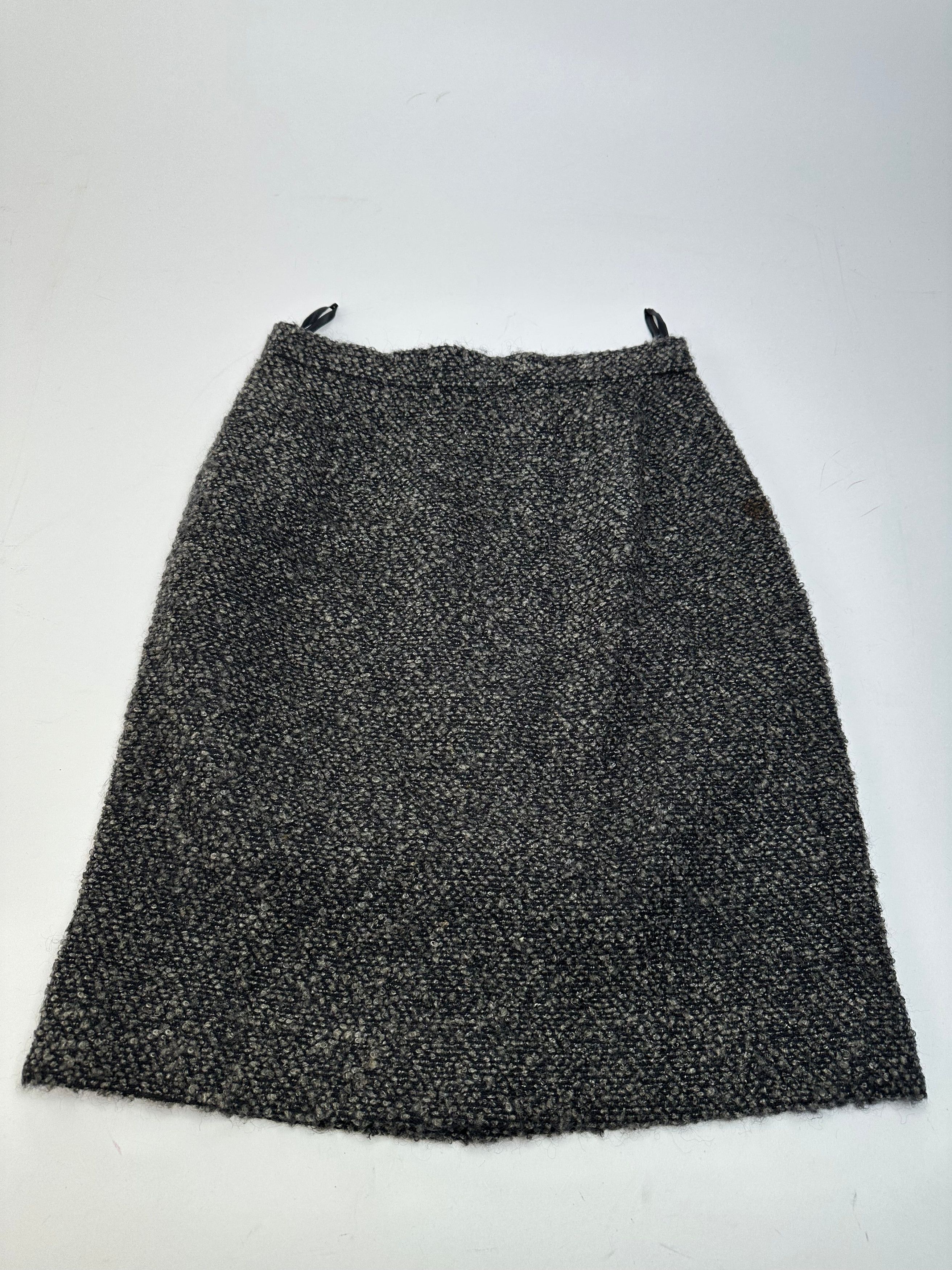 Balenciaga Vintage Boucle Wool Skirt Charcoal Grey M Size 30" / US 8 / IT 44 - 8 Thumbnail
