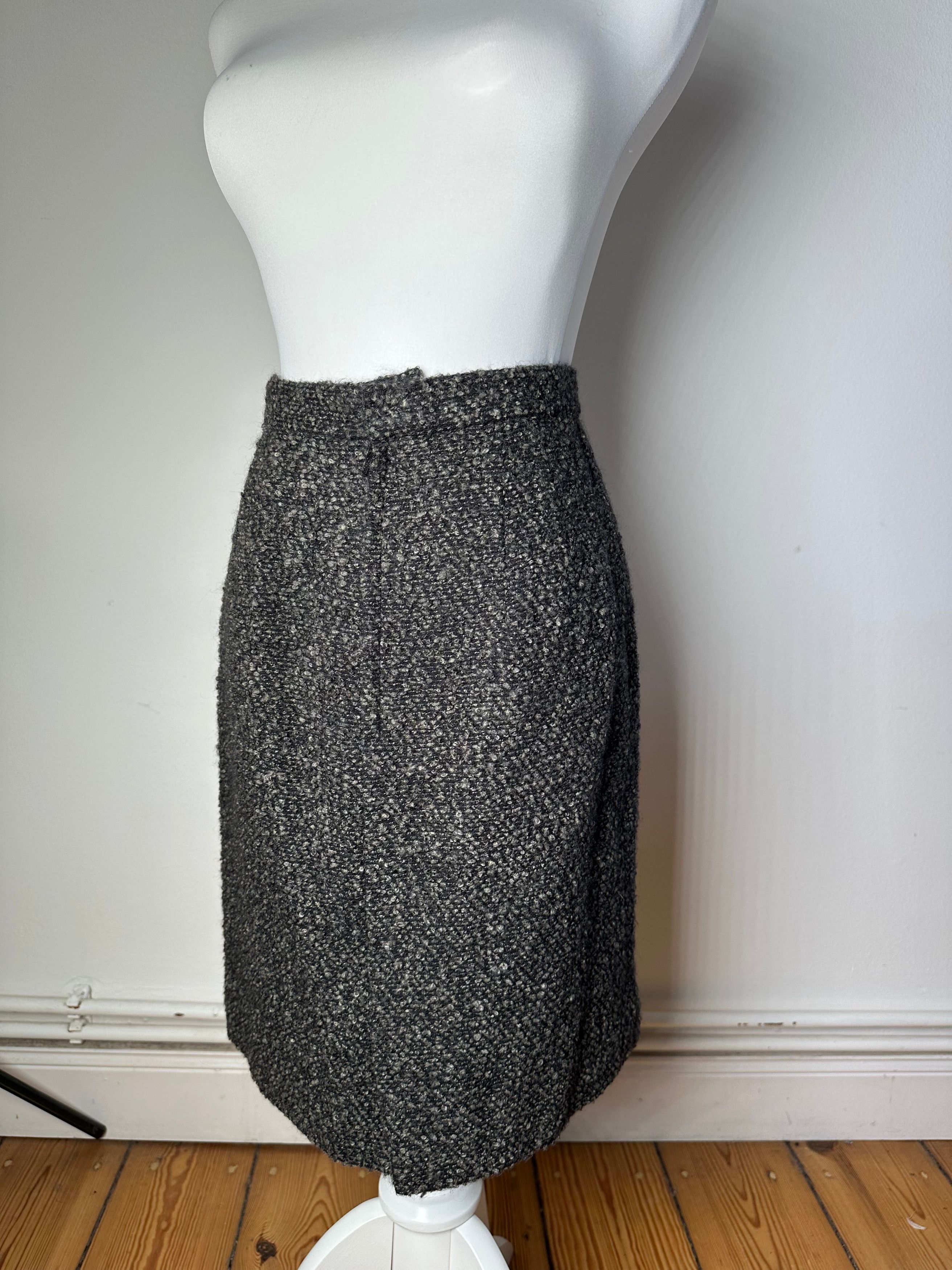 Balenciaga Vintage Boucle Wool Skirt Charcoal Grey M Size 30" / US 8 / IT 44 - 13 Thumbnail