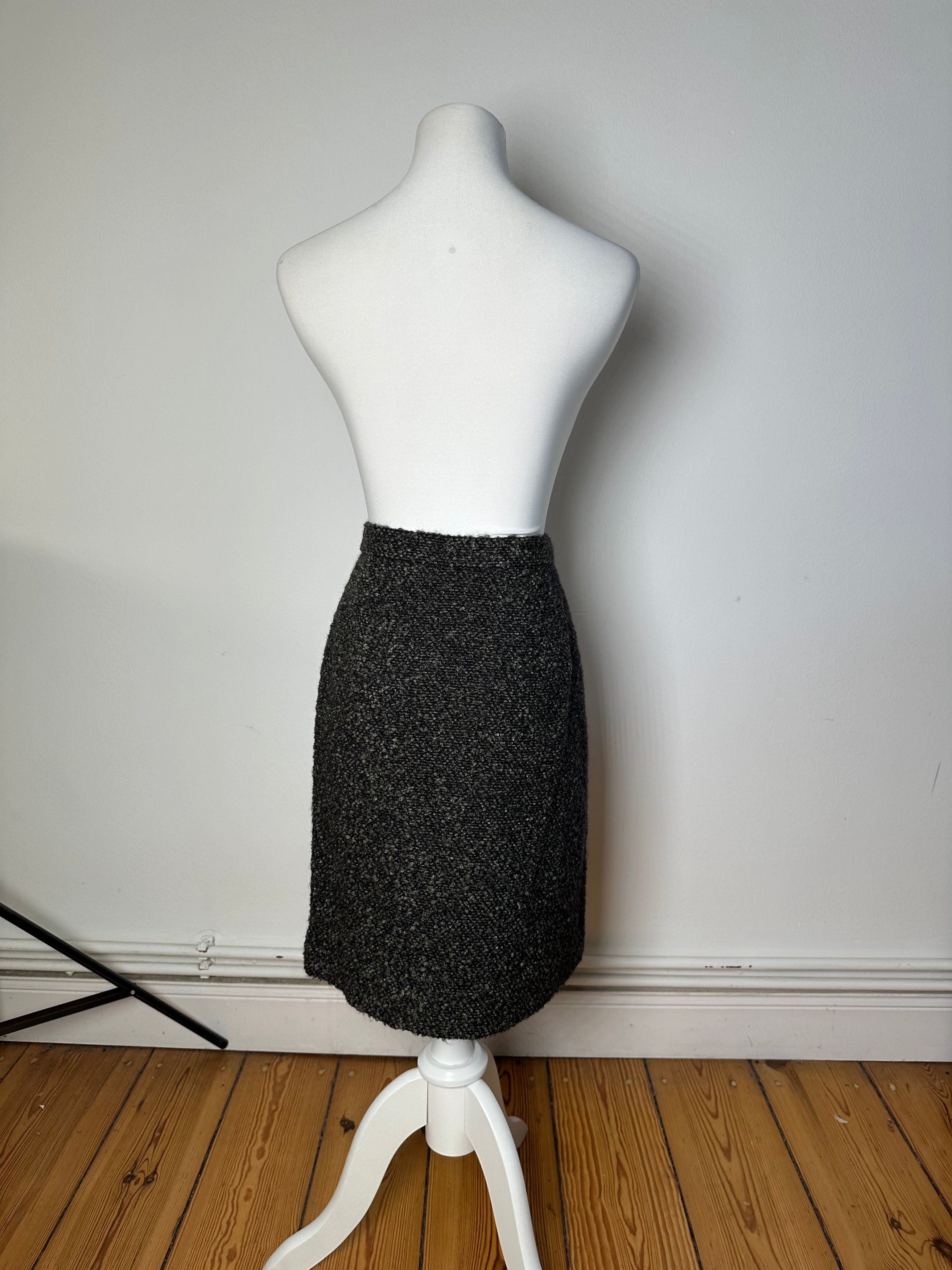 Balenciaga Vintage Boucle Wool Skirt Charcoal Grey M Size 30" / US 8 / IT 44 - 3 Thumbnail