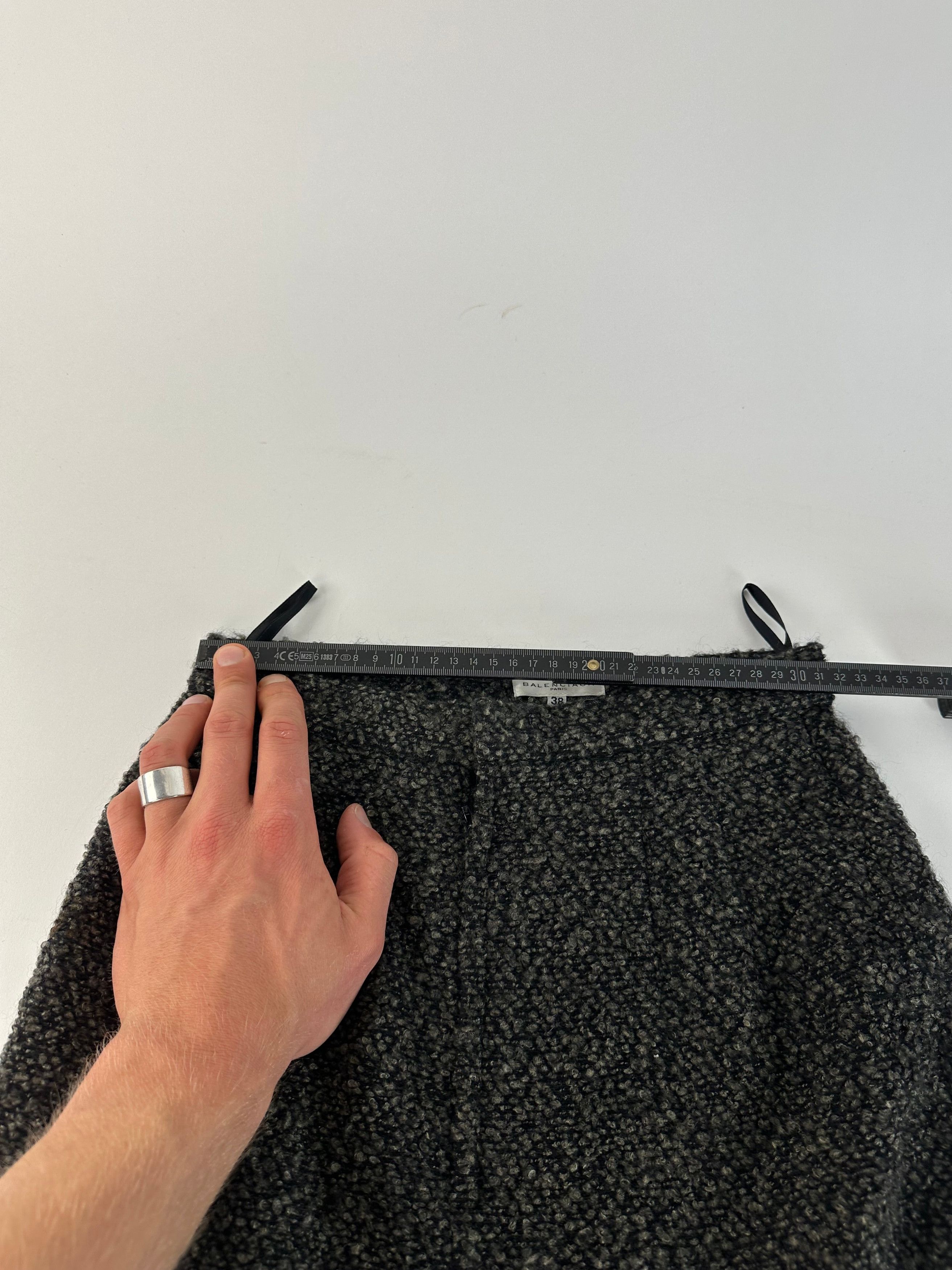Balenciaga Vintage Boucle Wool Skirt Charcoal Grey M Size 30" / US 8 / IT 44 - 7 Thumbnail