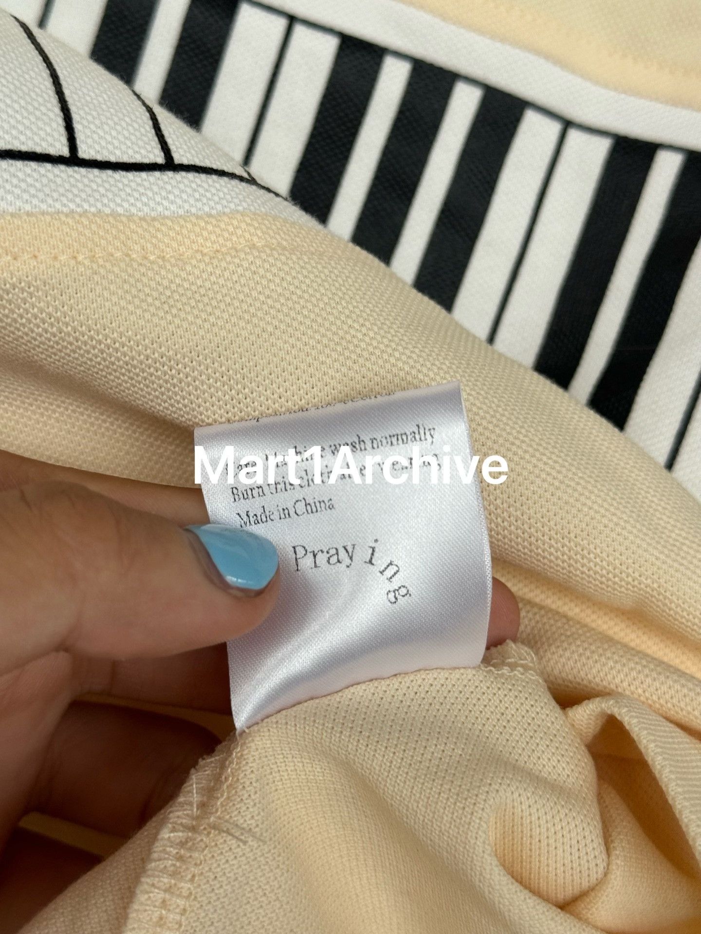 Praying Praying Piano Keys Polo Size L Size L / US 10 / IT 46 - 8 Thumbnail