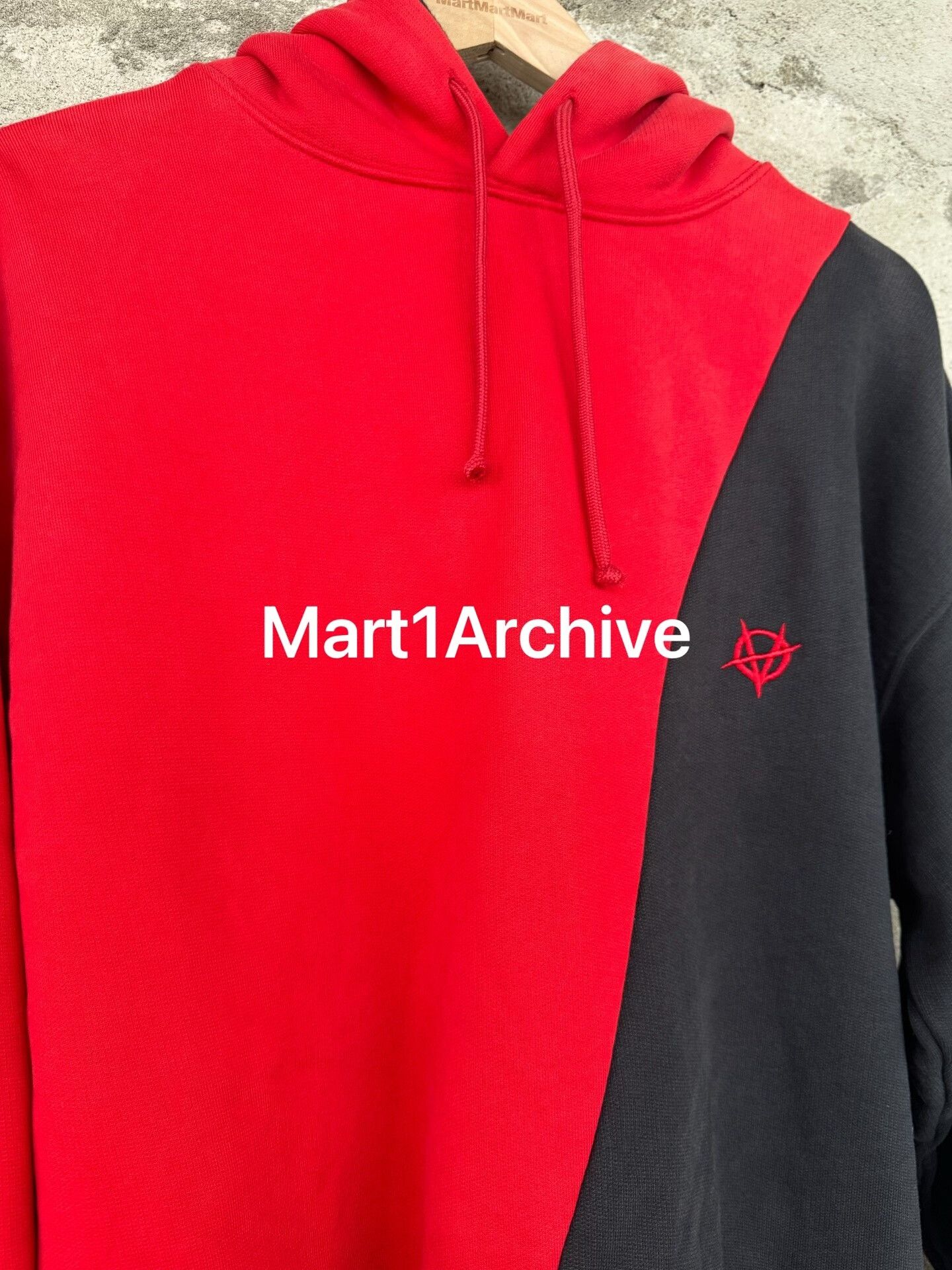 Vetements Vetements Two-Tone Mask Hoodie Size M Size US M / EU 48-50 / 2 - 4 Thumbnail