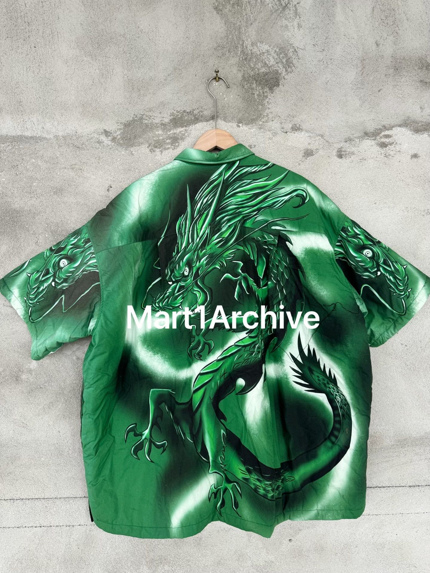Balenciaga Balenciaga Dragon Graphic Shirt Size S Size US S / EU 44-46 / 1 - 3 Thumbnail