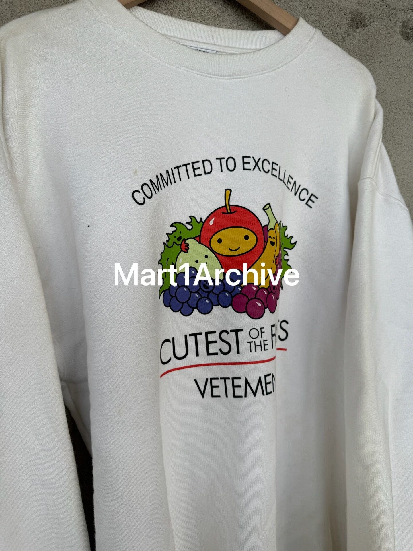 Vetements Vetements Cutest of the Fruits Sweatshirt Size S Size US S / EU 44-46 / 1 - 4 Thumbnail