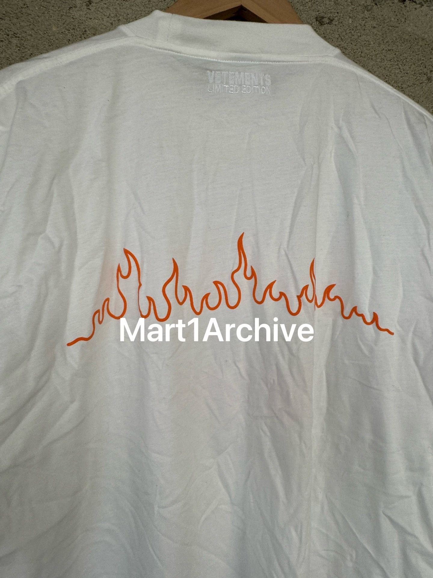 Vetements Vetements Hotter Than Your Ex T-Shirt Size S Size US S / EU 44-46 / 1 - 5 Thumbnail