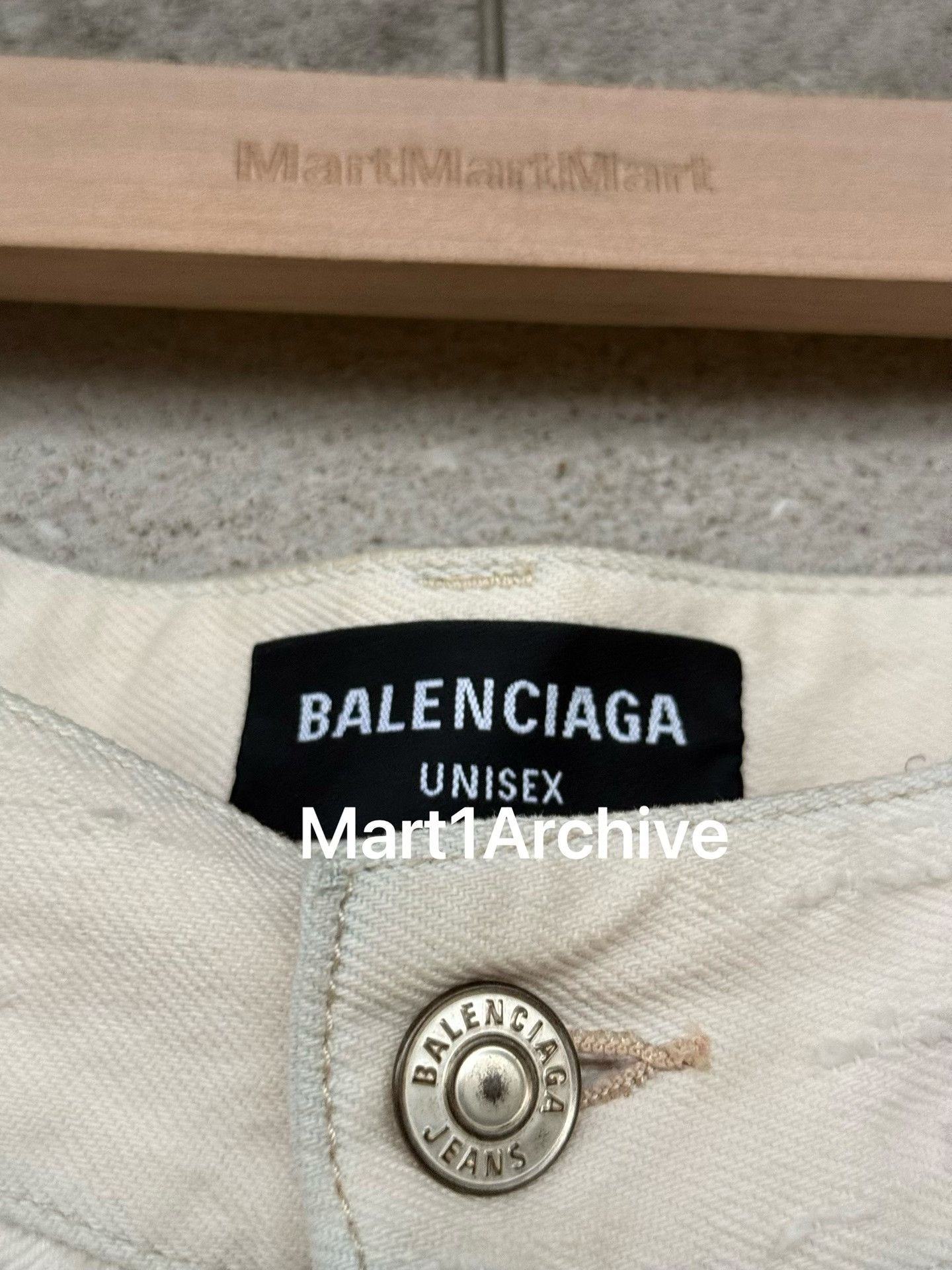 Balenciaga Balenciaga Distressed Cargo Pants Size 30 Size US 30 / EU 46 - 7 Thumbnail