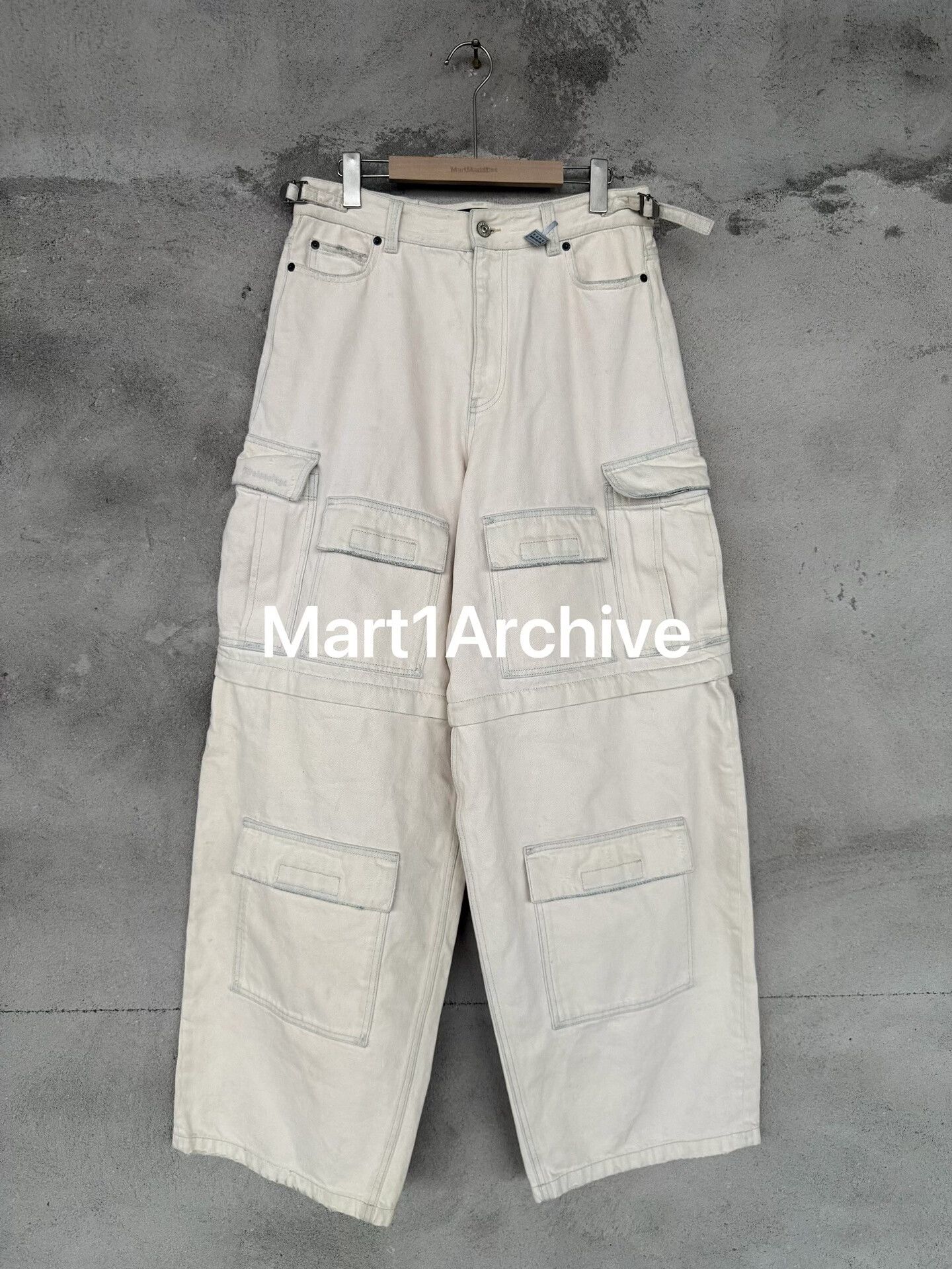 Balenciaga Balenciaga Distressed Cargo Pants Size 30 Size US 30 / EU 46 - 2 Thumbnail