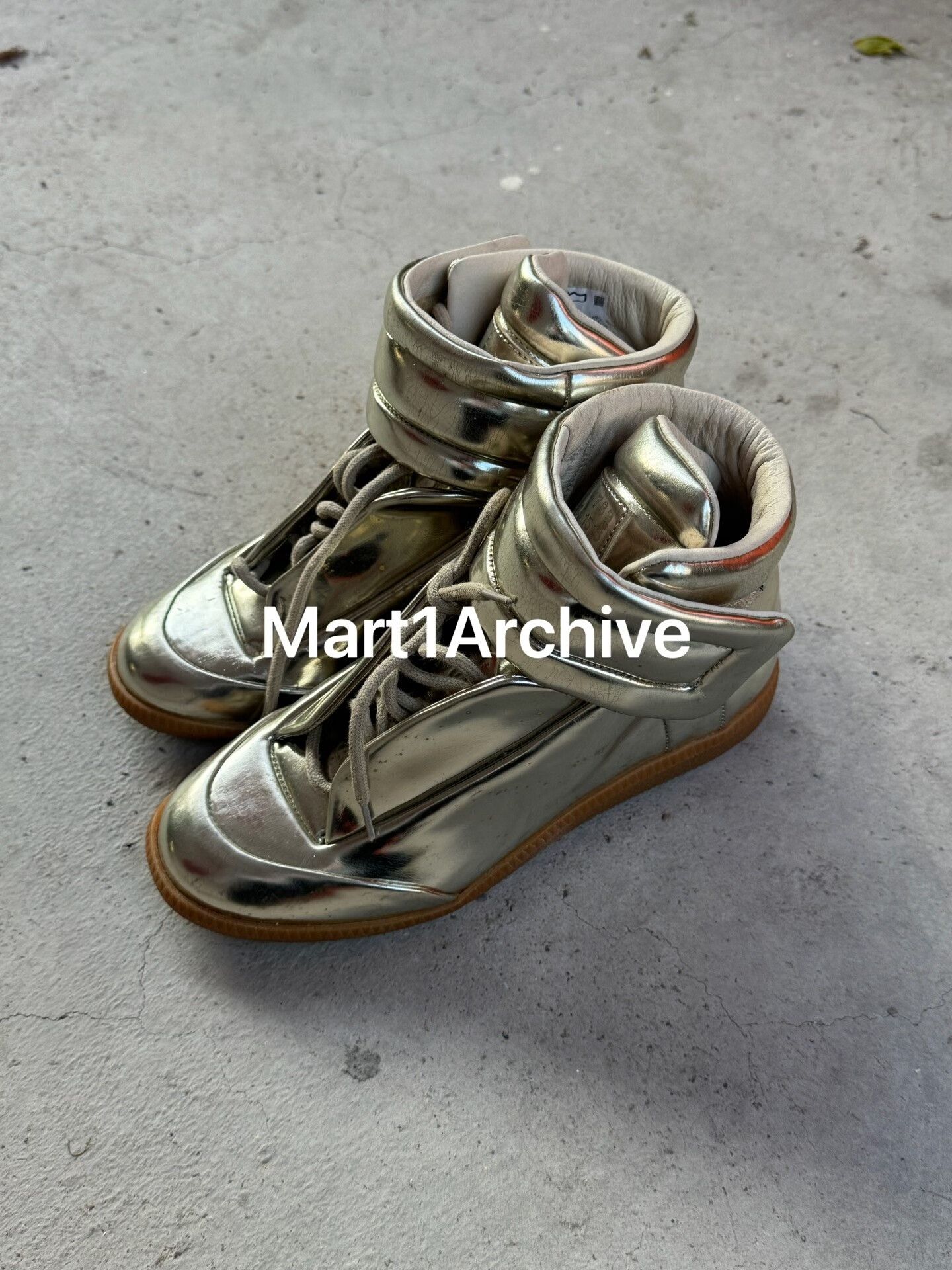 Maison Margiela Maison Margiela Metallic Hi-Top Sneakers Size 36 Size US 6 / IT 36 - 2 Thumbnail