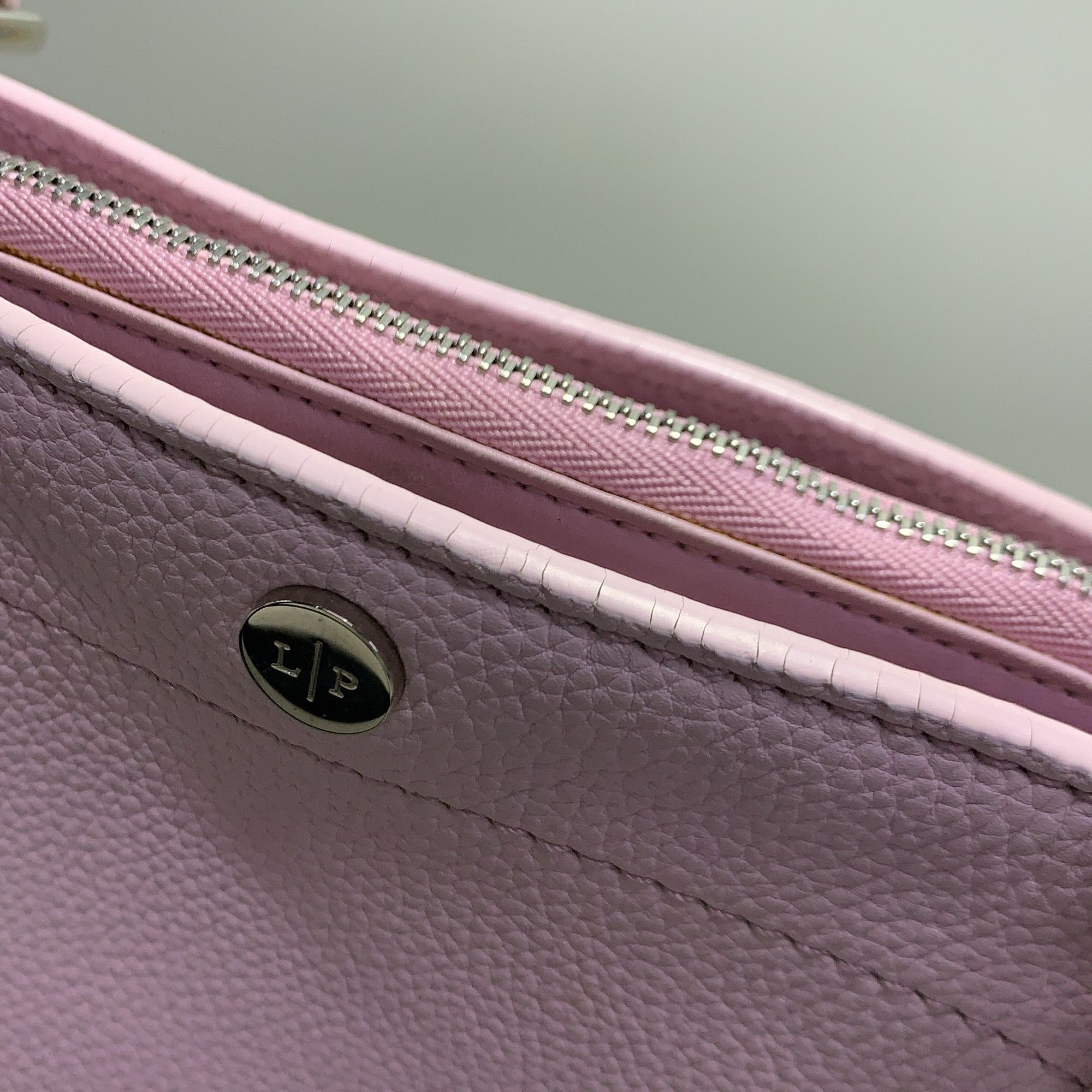 Loro Piana Loro Piana Pink Leather Shoulder Bag Size ONE SIZE - 7 Thumbnail