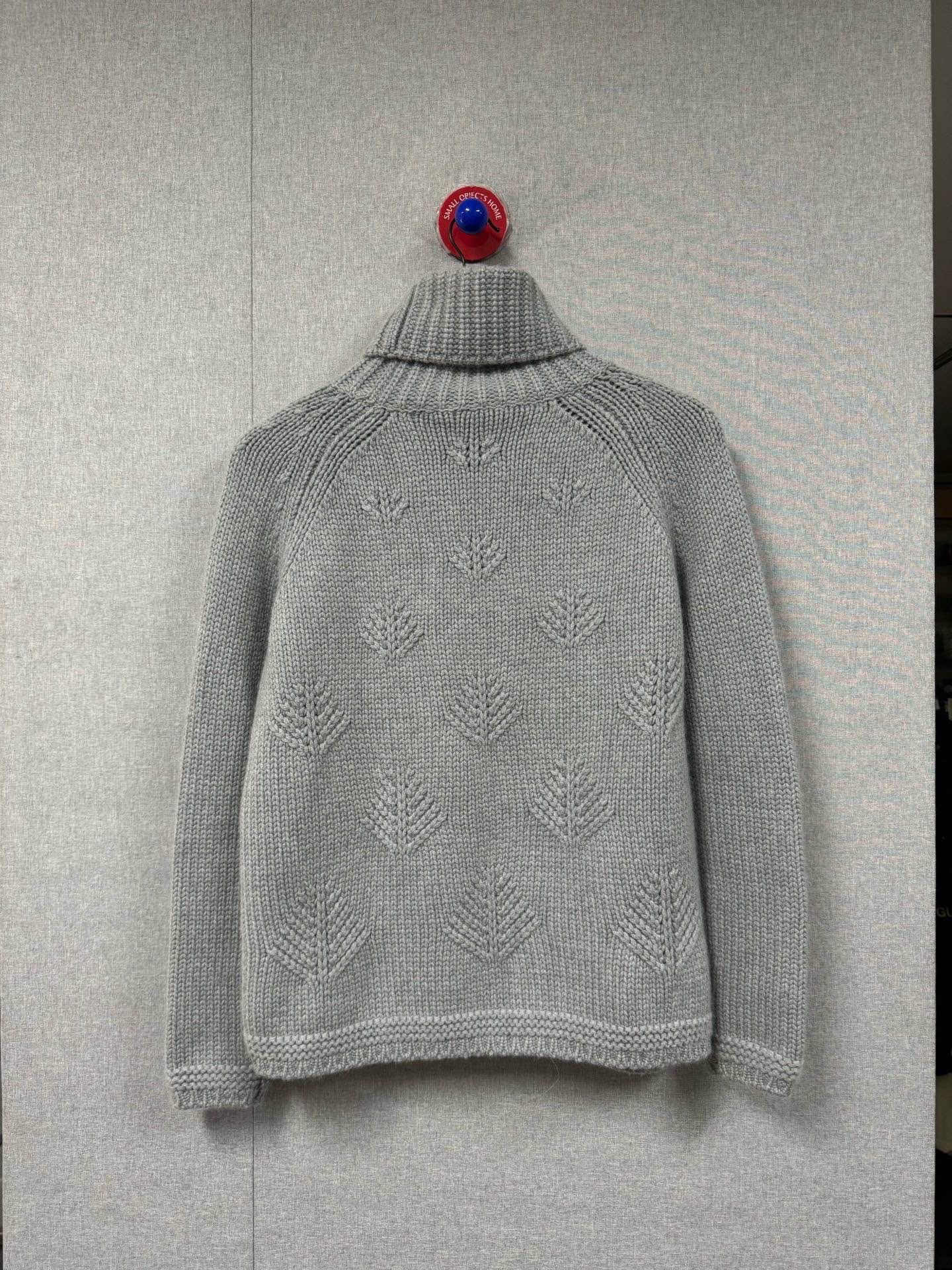 Loro Piana Loro Piana Gray Knit Sweater Size IT 40 Size S / US 4 / IT 40 - 2 Thumbnail