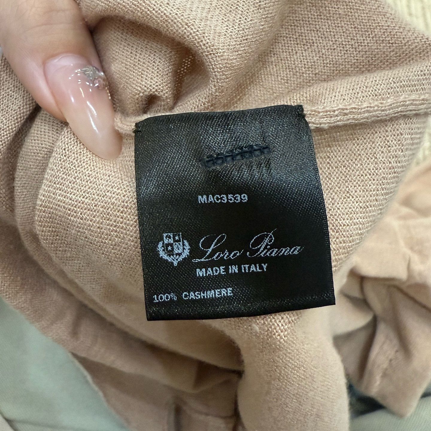 Loro Piana Loro Piana Cashmere Turtleneck Sweater Size 38 Size XS / US 0-2 / IT 36-38 - 4 Thumbnail