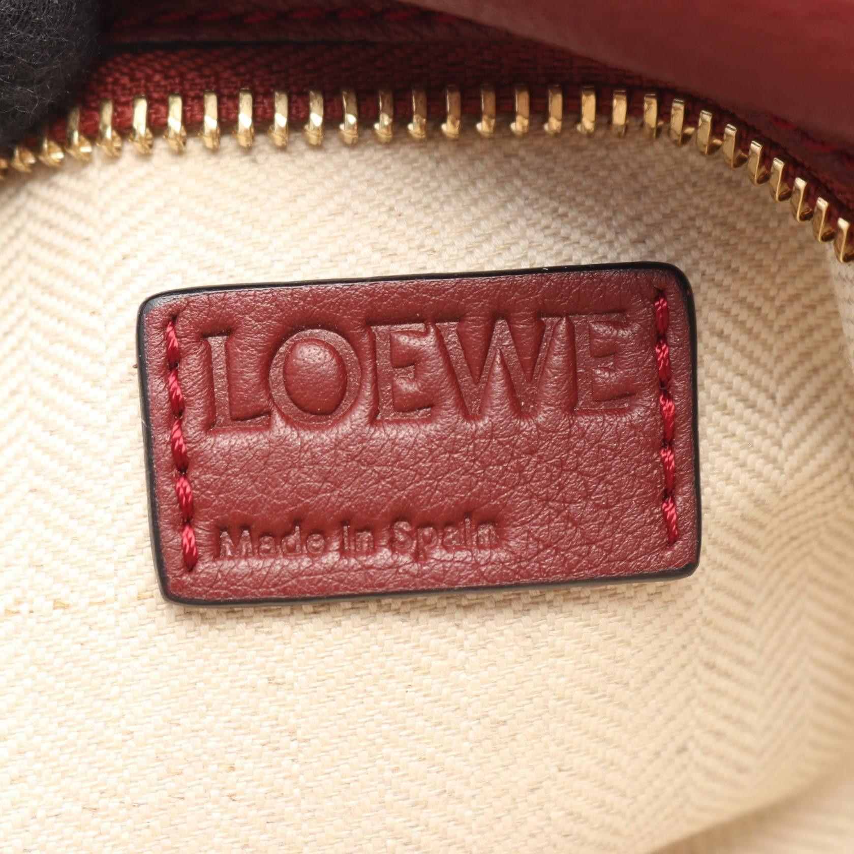 Loewe Loewe Loewe Anagram Suede Clutch Bag Leather Clutch Bag DUTY FREE for USA Size ONE SIZE - 4 Thumbnail