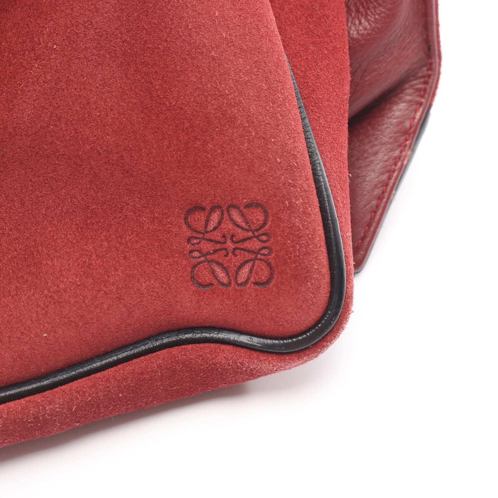 Loewe Loewe Loewe Anagram Suede Clutch Bag Leather Clutch Bag DUTY FREE for USA Size ONE SIZE - 10 Thumbnail