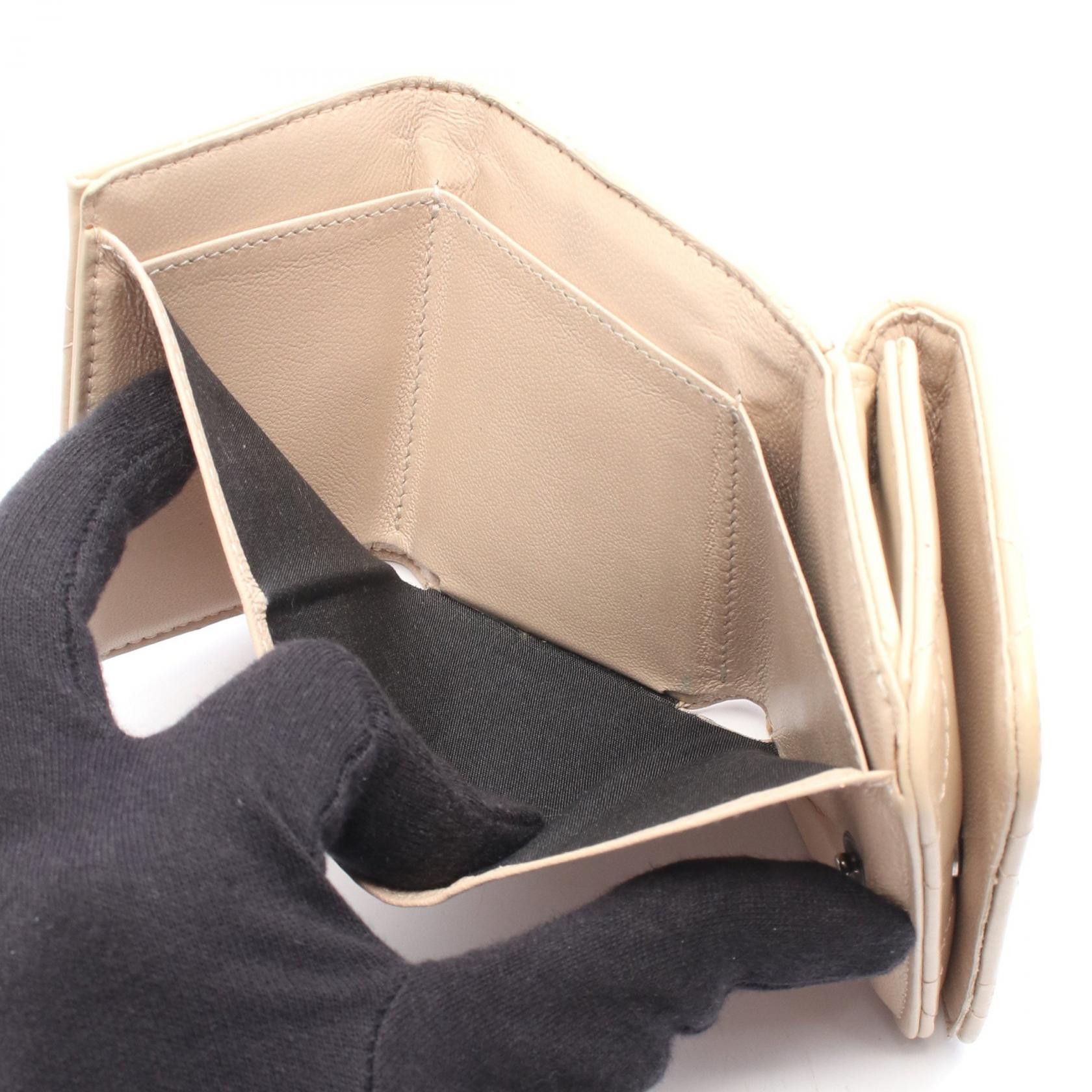 Balenciaga Balenciaga Balenciaga Touch Leather Trifold Wallet Leather Short Wallet DUTY FREE for USA Size ONE SIZE - 6 Thumbnail