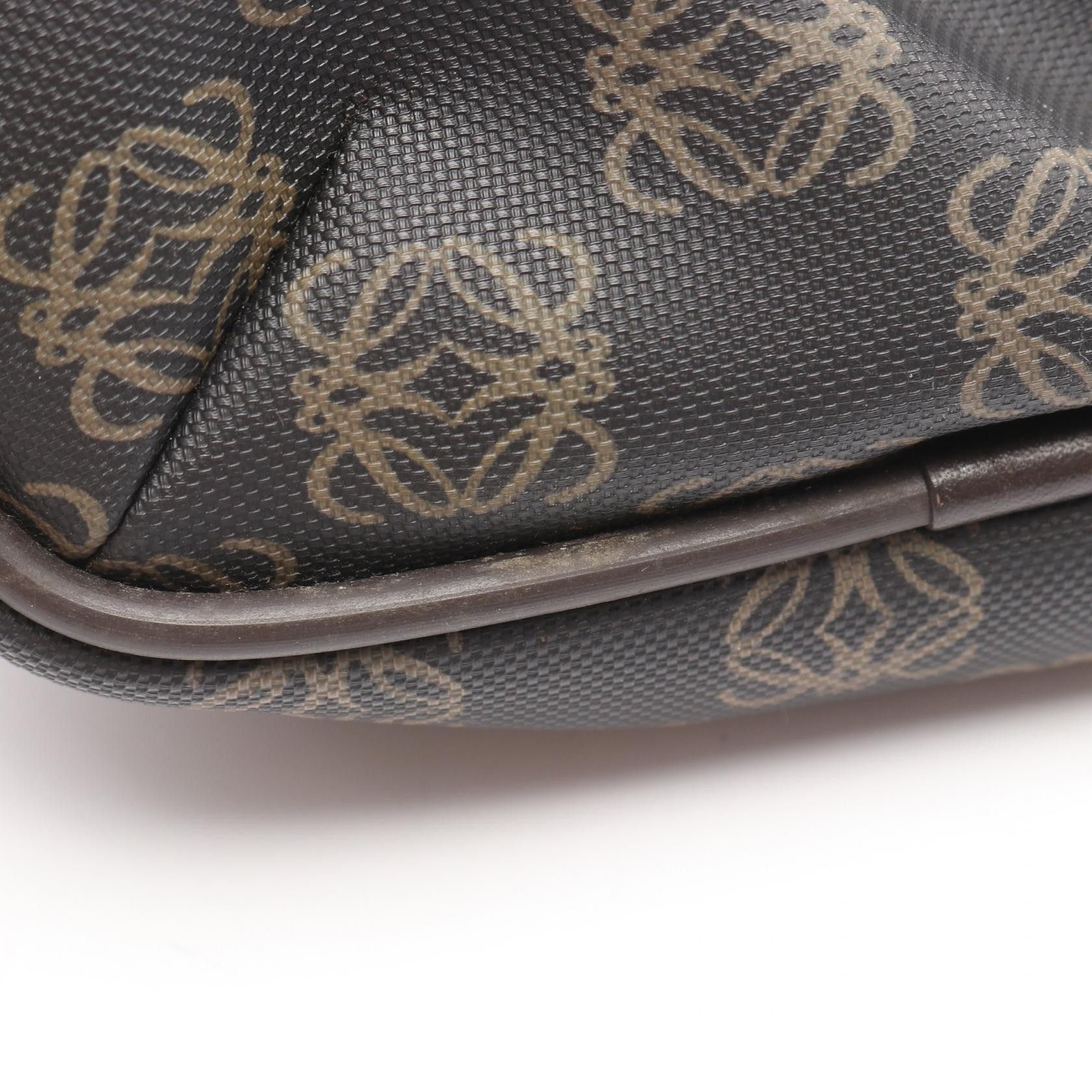 Loewe Loewe Loewe Repeat Anagram Coated Canvas Shoulder Bag Textile Shoulder Bag DUTY FREE for USA Size ONE SIZE - 7 Thumbnail