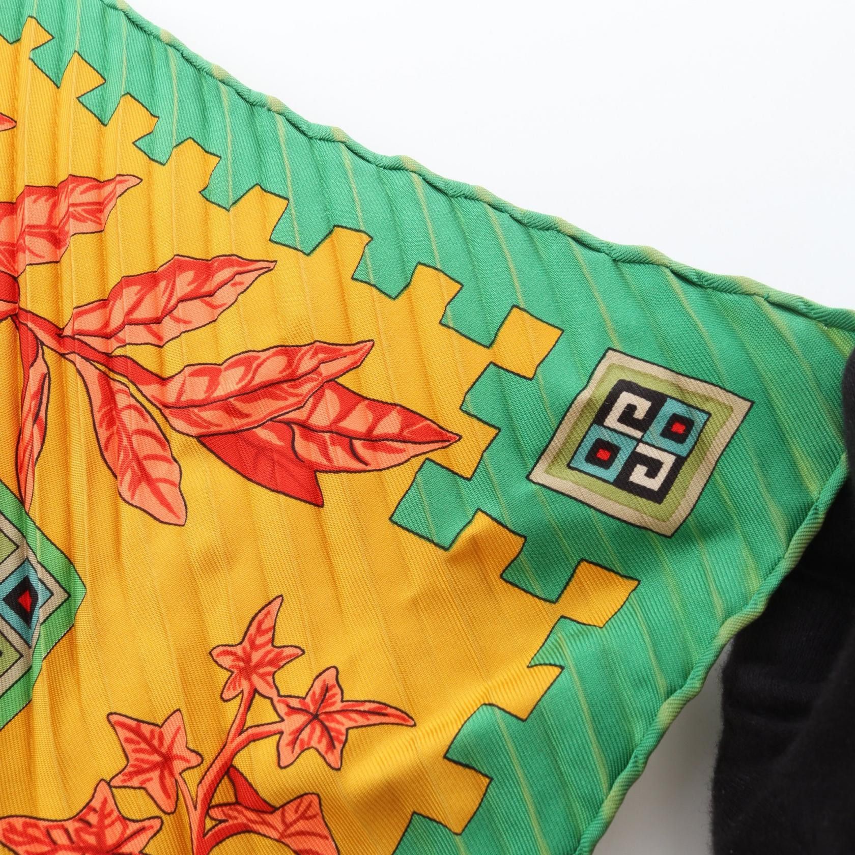 Hermes Hermes Hermes Carre Plisse MUSIQUE DES DIEUX Silk Scarf Textile Scarf DUTY FREE for USA Size ONE SIZE - 6 Thumbnail