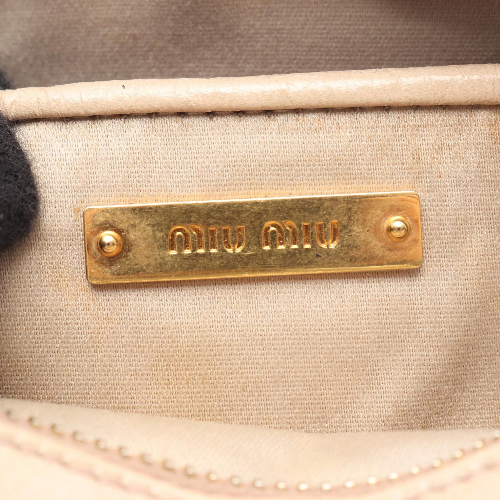 Miu Miu Miu Miu Miu Miu Matelasse Leather Shoulder Bag Leather Shoulder Bag DUTY FREE for USA Size ONE SIZE - 4 Thumbnail