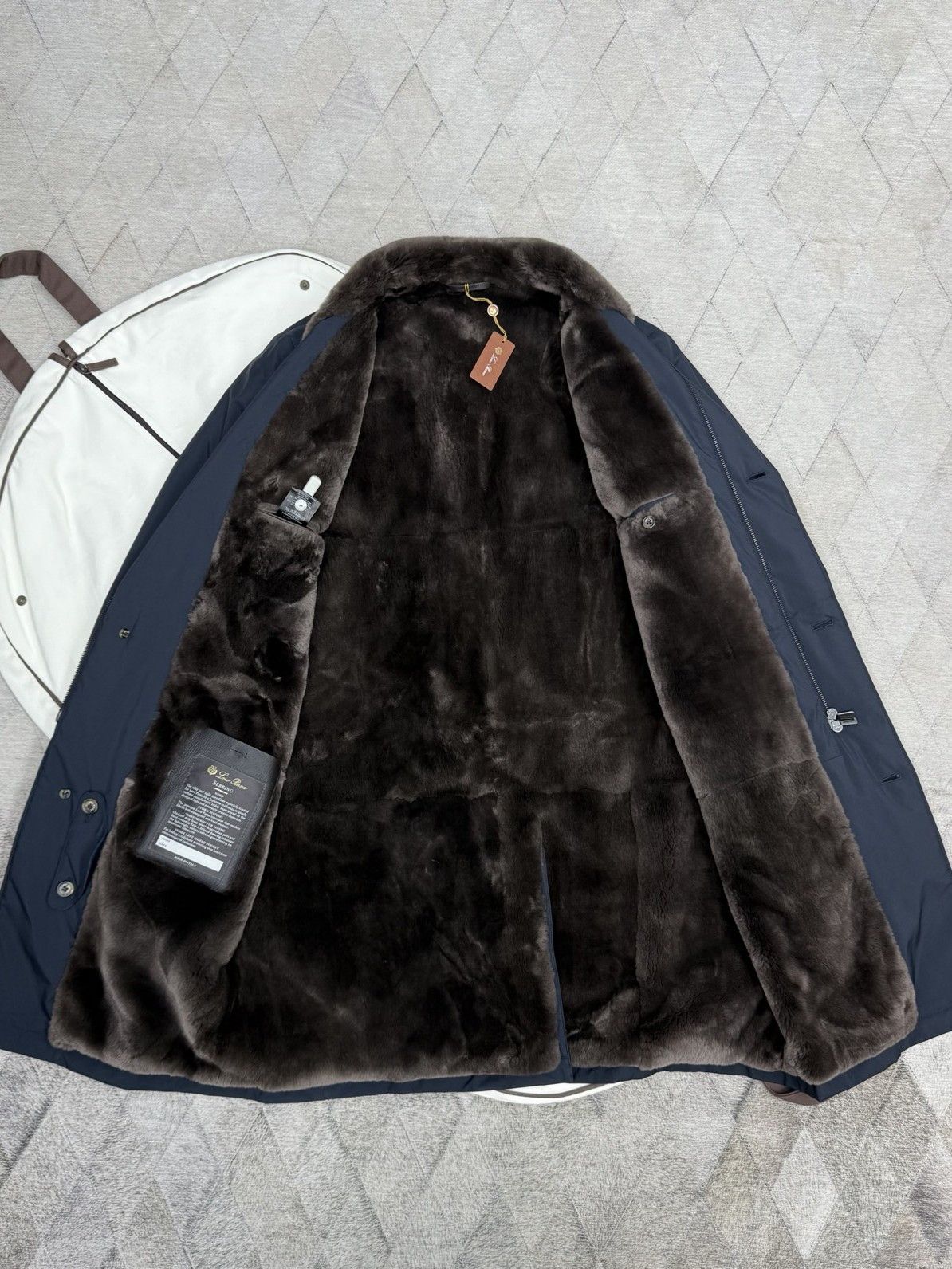 Loro Piana Loro Piana Sebring Fur Lined Heavy Coat Size M Size US M / EU 48-50 / 2 - 5 Thumbnail