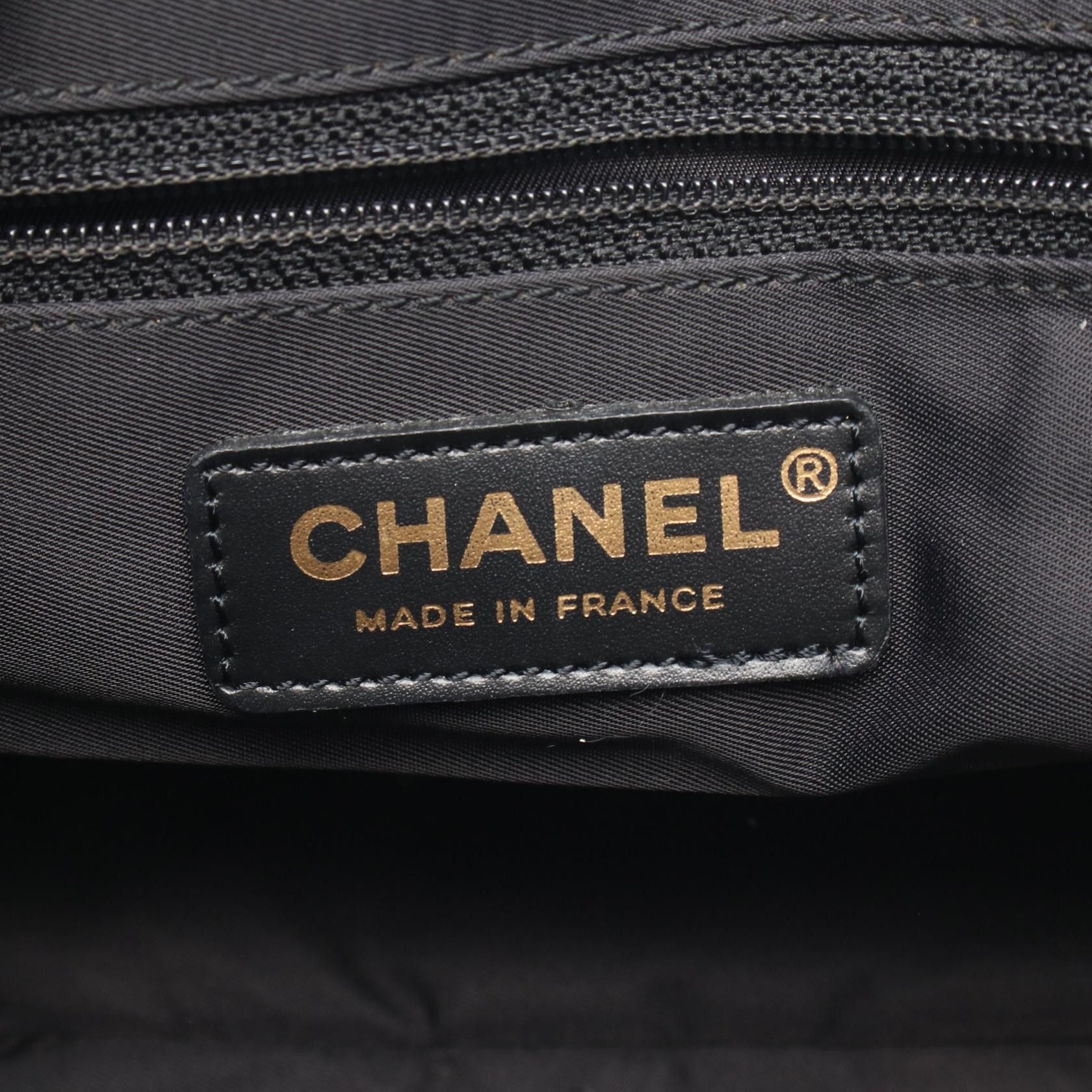 Chanel Chanel CHANEL New Travel Line Nylon Canvas Leather Tote Bag Leather Tote Bag A20457 DUTY FREE for USA Size ONE SIZE - 4 Thumbnail