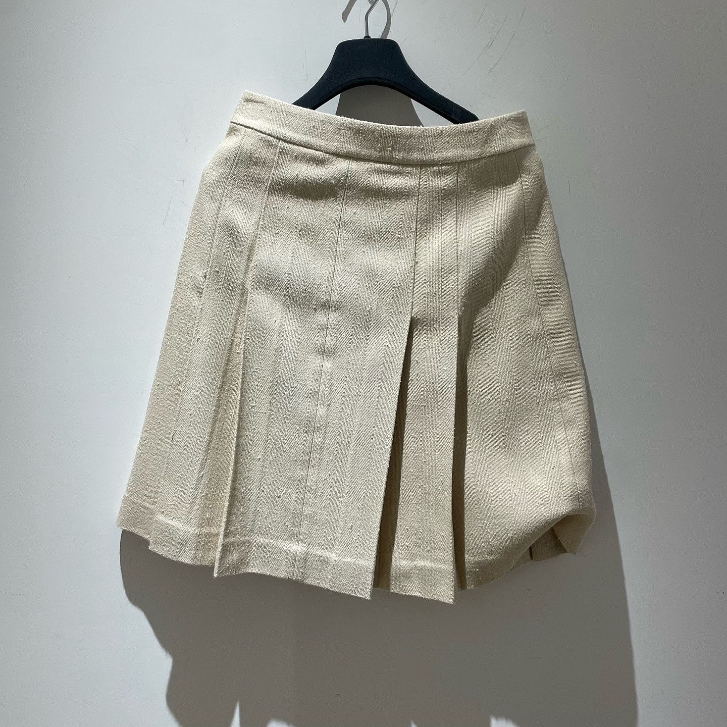 Loro Piana Loro Piana Silk Buttoned Mini Skirt Size 40 Size 27" / US 4 / IT 40 - 2 Thumbnail
