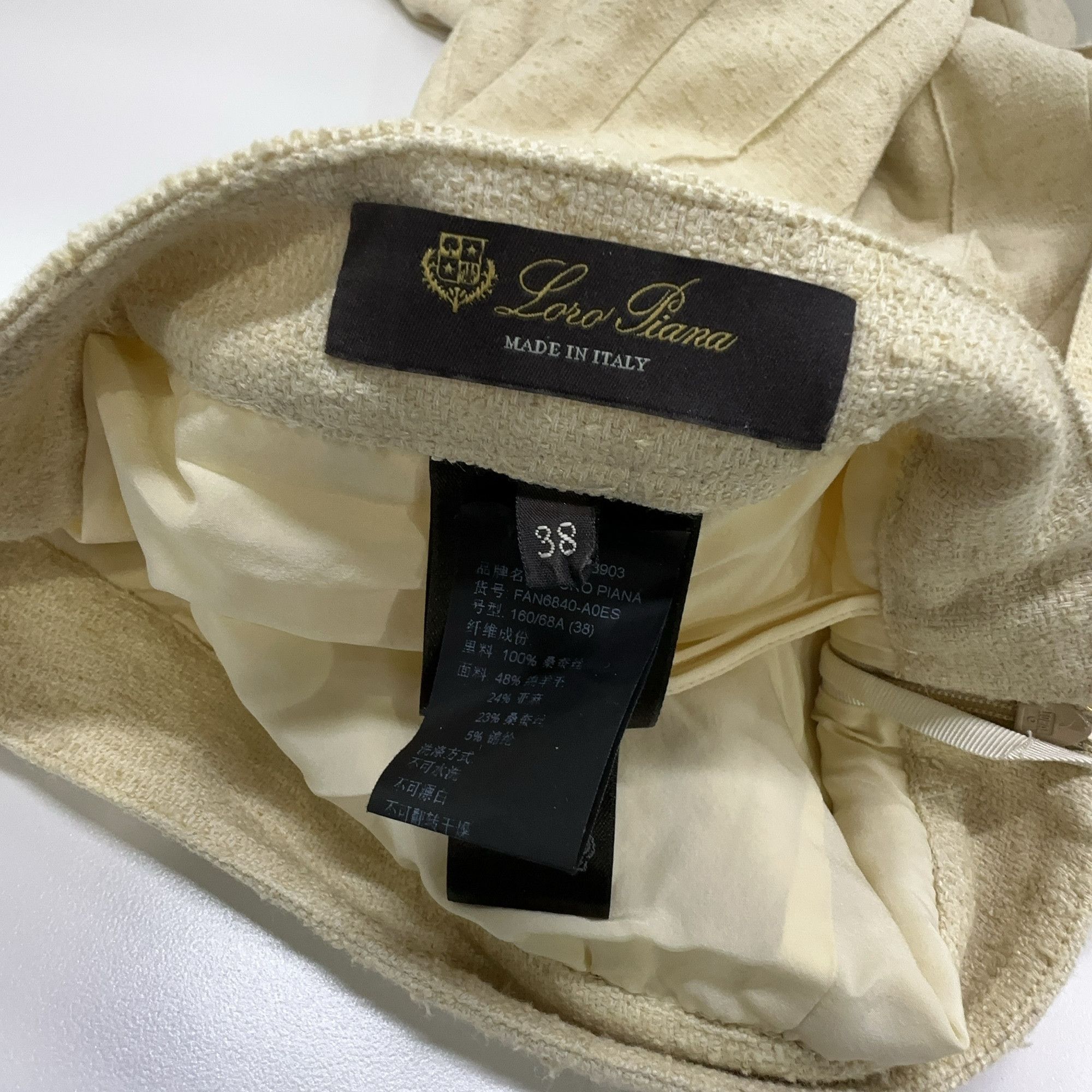 Loro Piana Loro Piana Beige Pleated Midi Skirt Size 38 Size 26" / US 2 / IT 38 - 3 Thumbnail