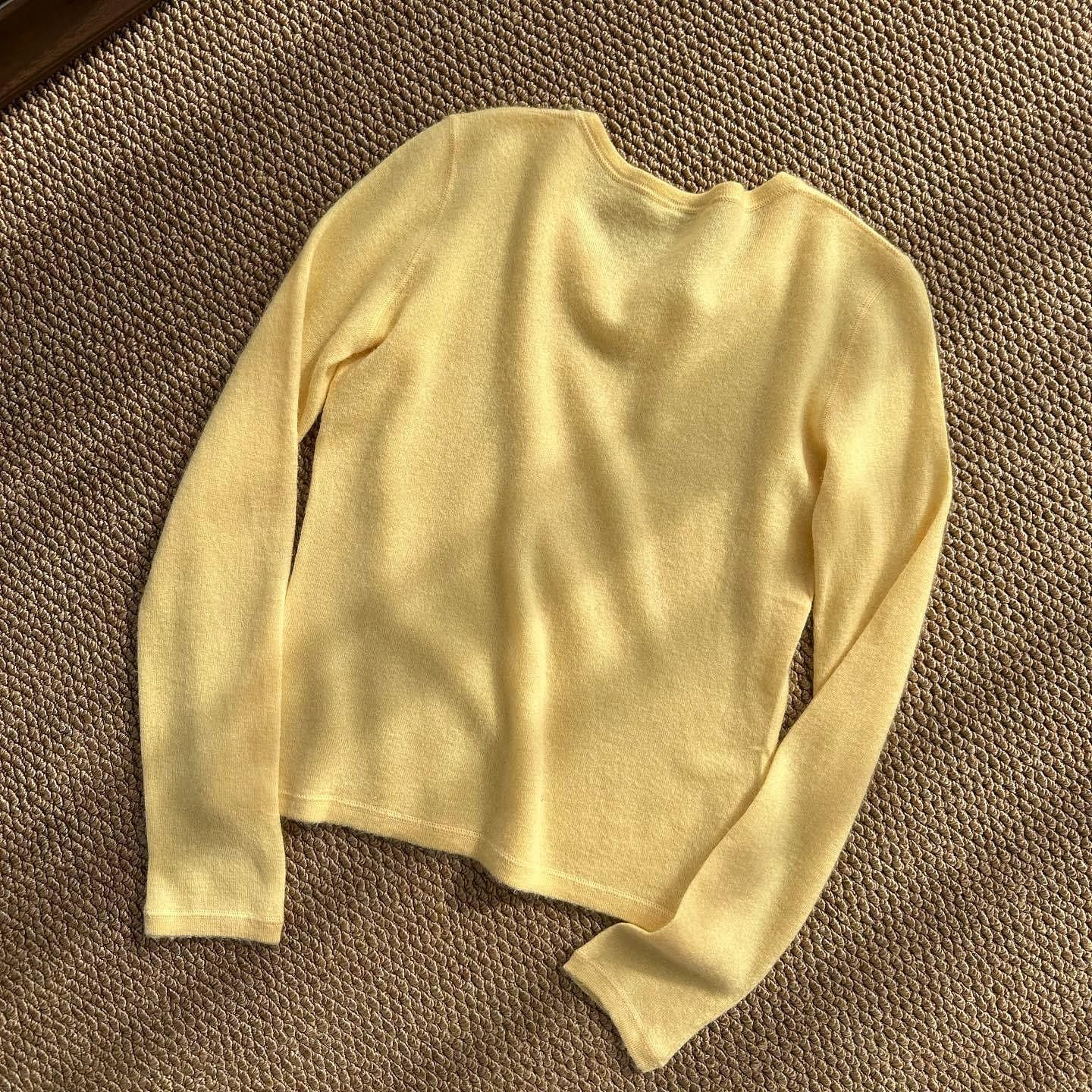 Loro Piana Loro Piana Cashmere Round Neck Sweater Size 42 Size M / US 6-8 / IT 42-44 - 2 Thumbnail