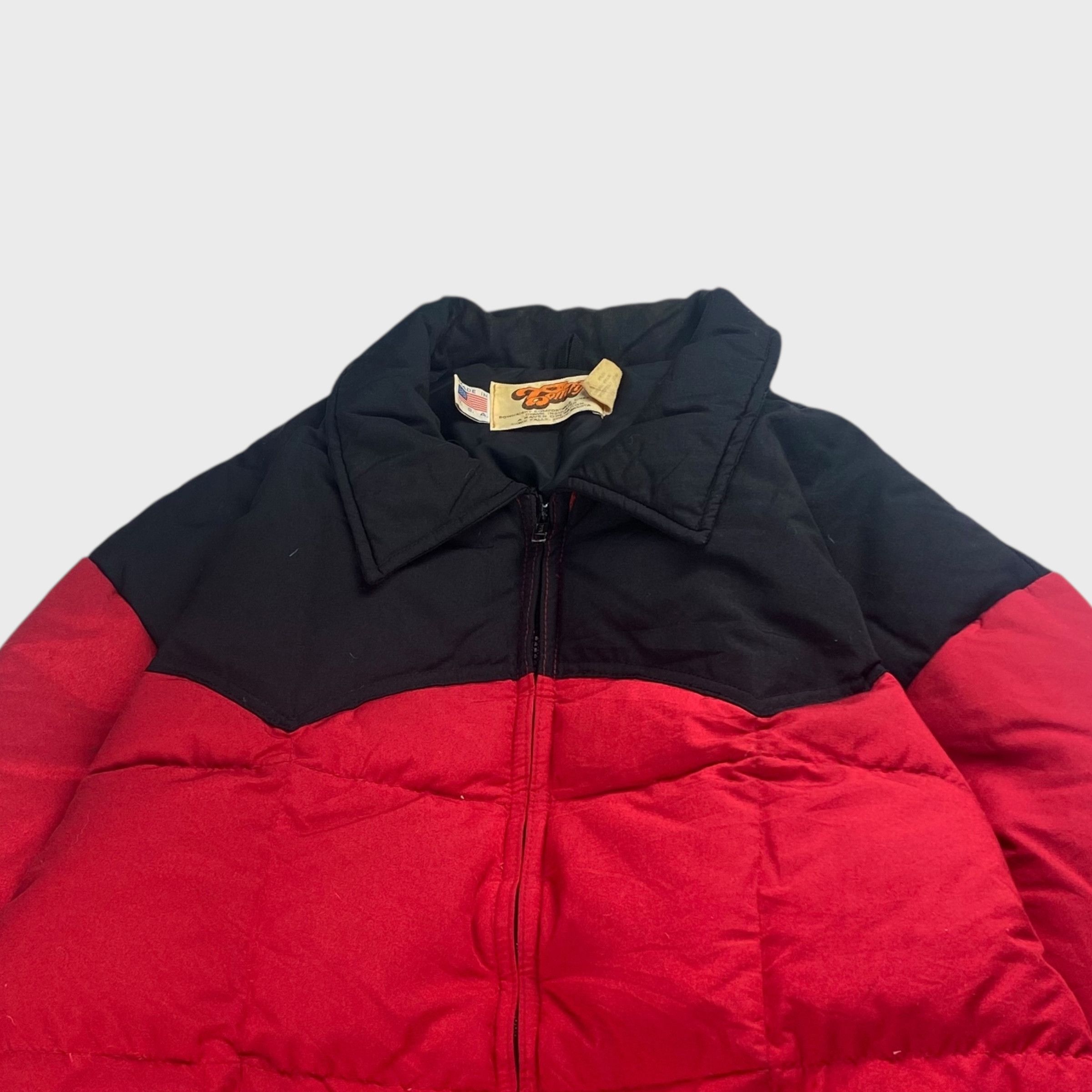Vintage Comfy Down Jacket Black Size L Size US L / EU 52-54 / 3 - 5 Thumbnail