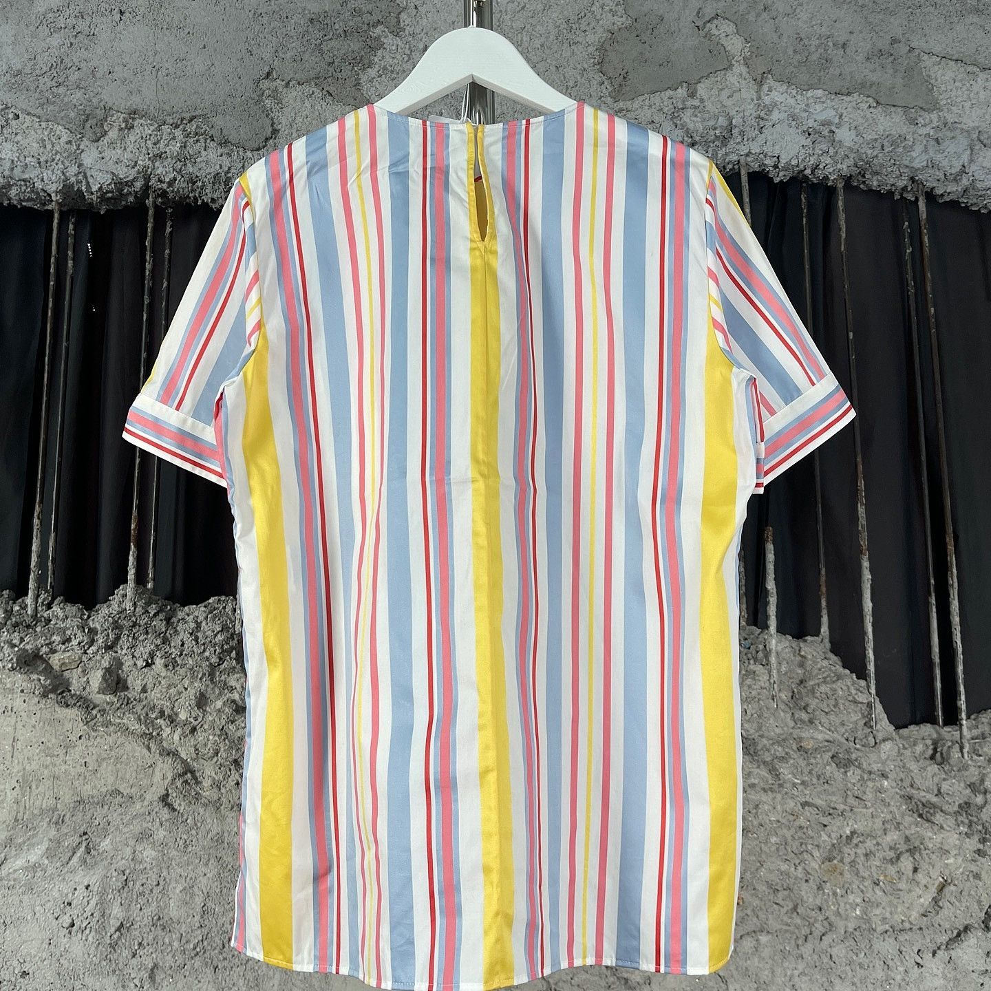 Loro Piana Loro Piana Striped Short Sleeve Blouse Size 38 Size XS / US 0-2 / IT 36-38 - 2 Thumbnail