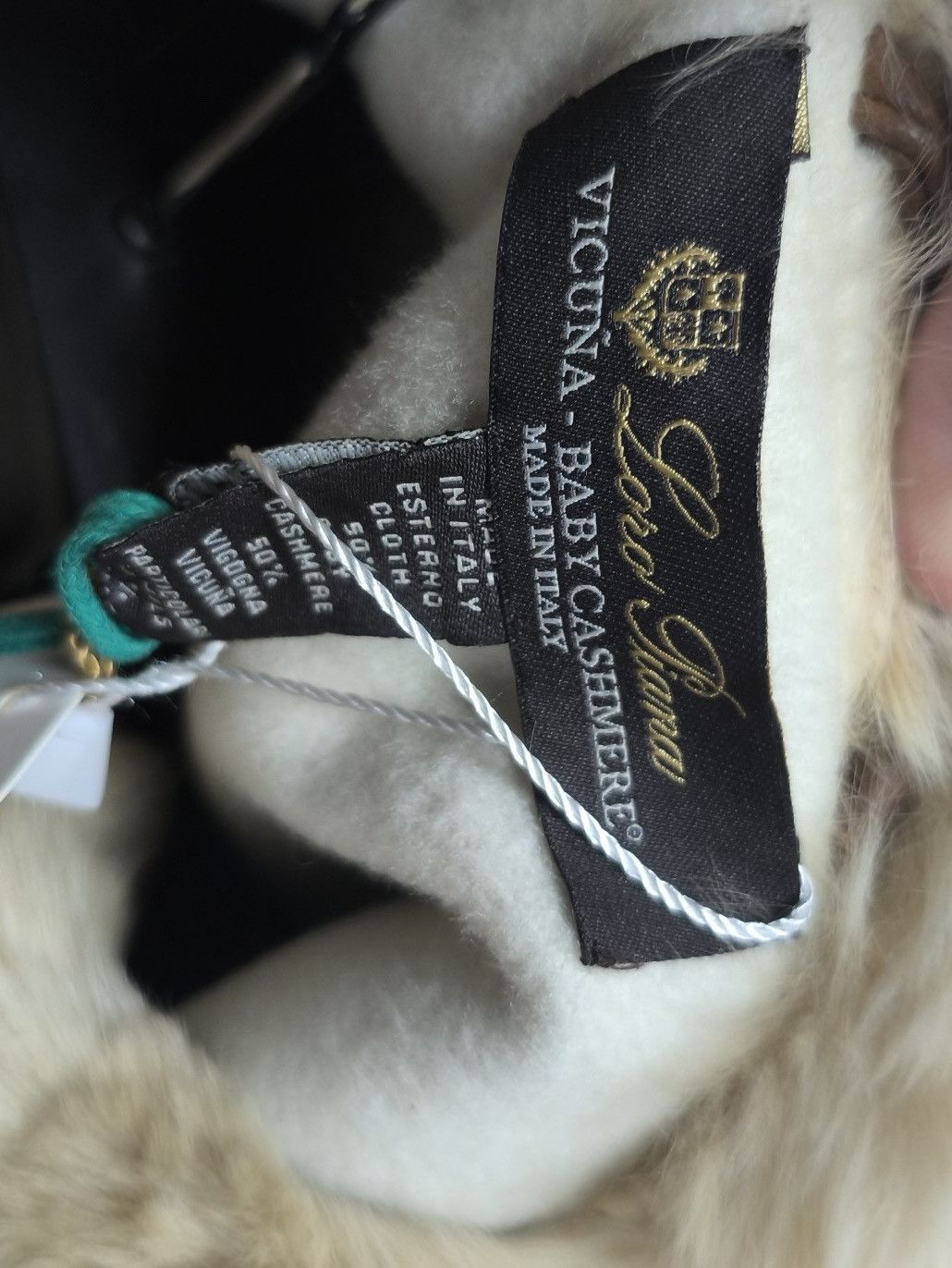 Loro Piana Loro Piana Vicuña & Baby Cashmere Fur Cape Size One Size Size ONE SIZE - 3 Thumbnail